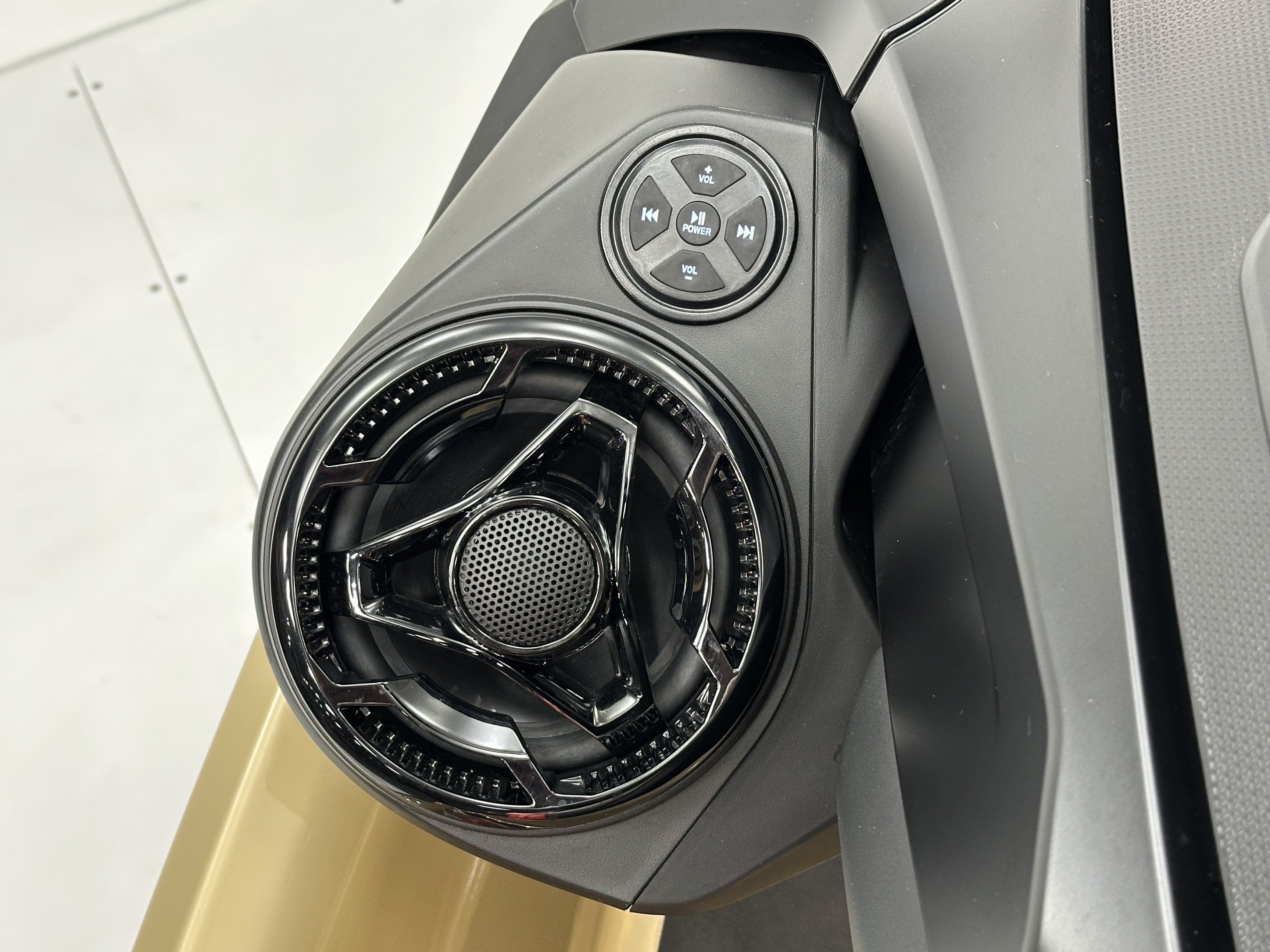 2025 Sea-Doo RXT-X 325 (Sound System) Demonstrator - Photo 11