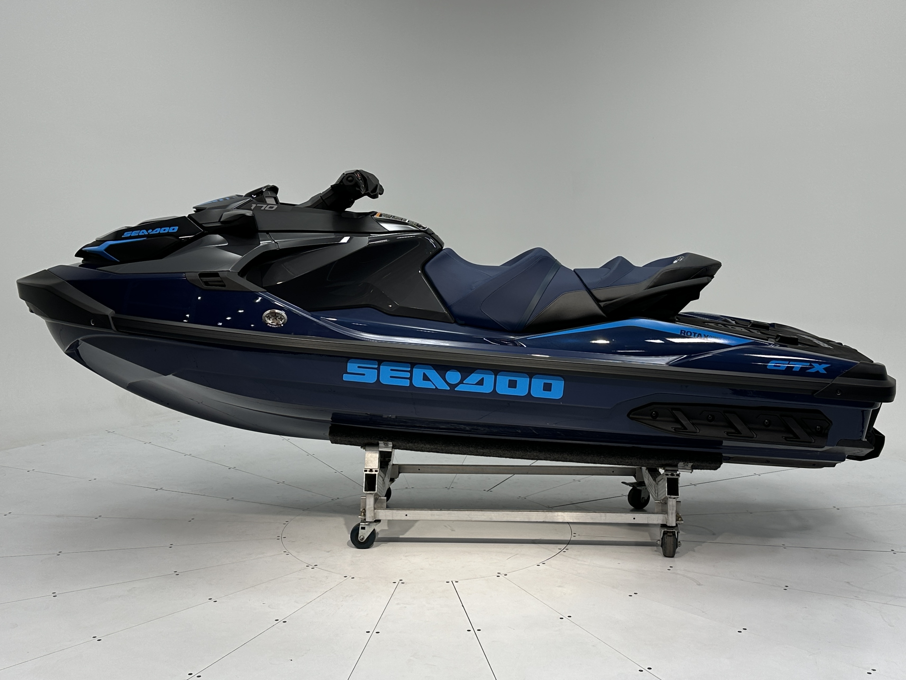 2025 Sea-Doo GTX 170 w/ iDF - Photo 3