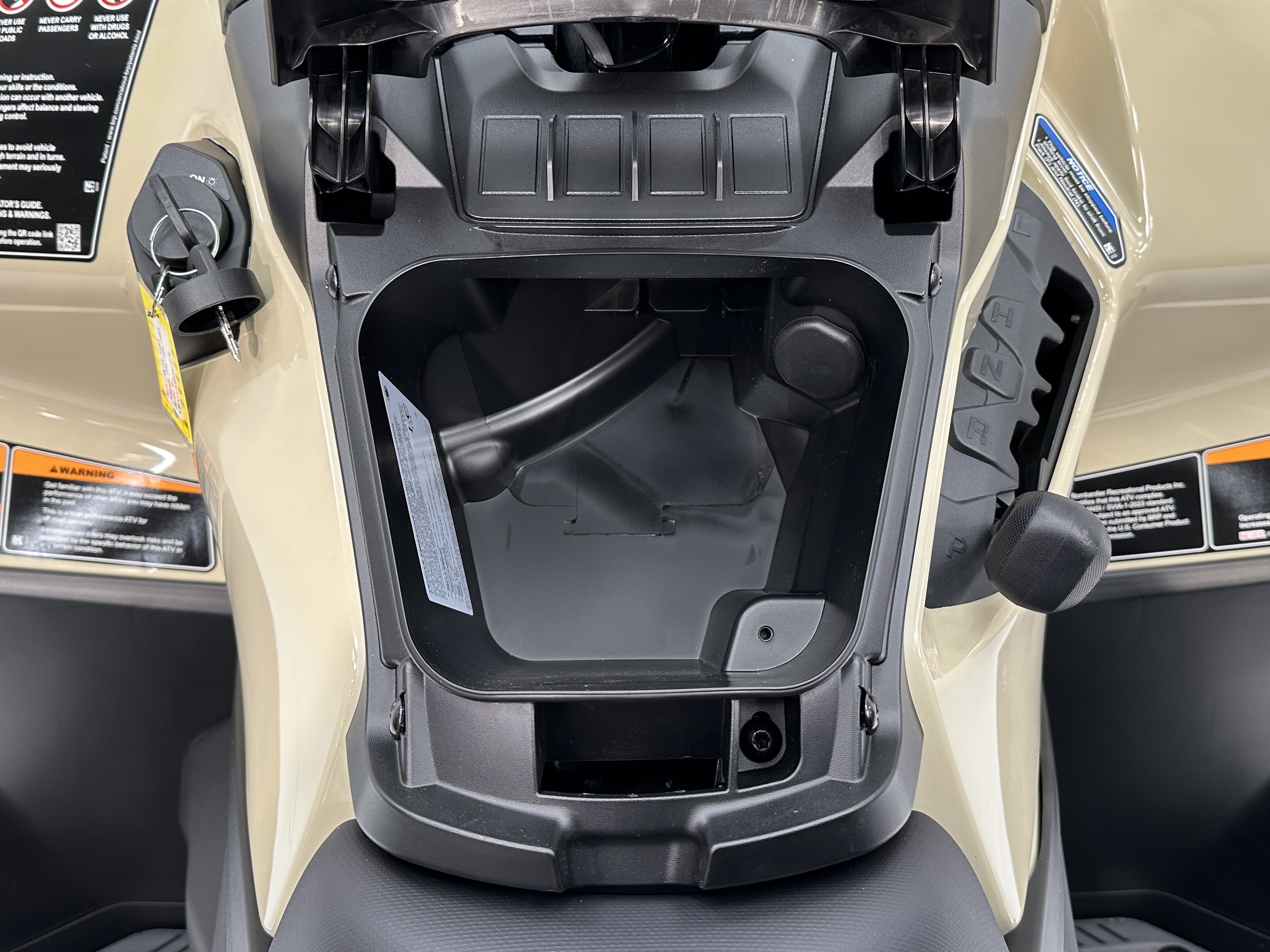 2025 Can-Am Outlander PRO HD5 Demonstrator - Photo 9