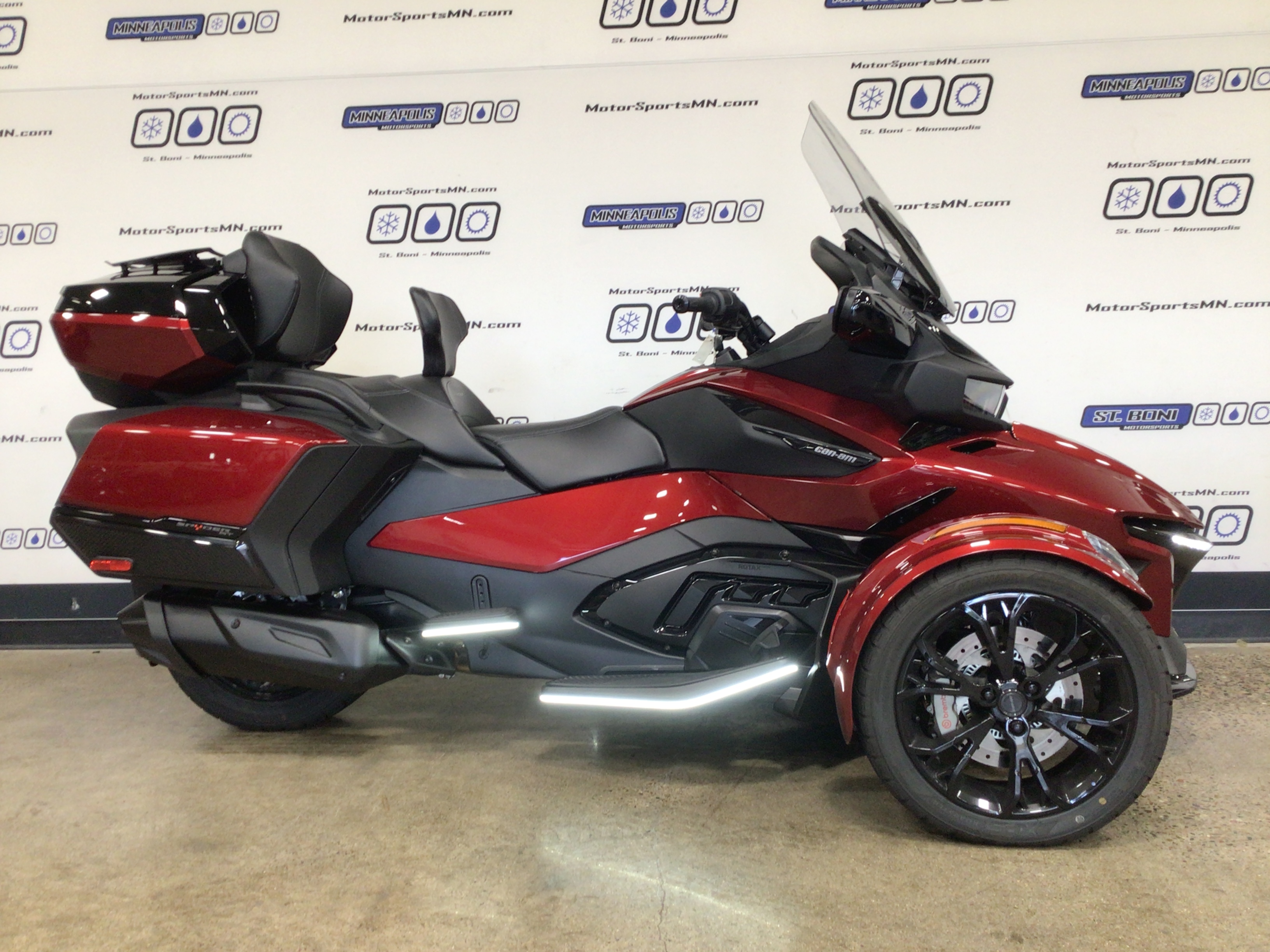 2025 Can-Am Spyder RT Limited (SE6) Acessorized Demonstrator