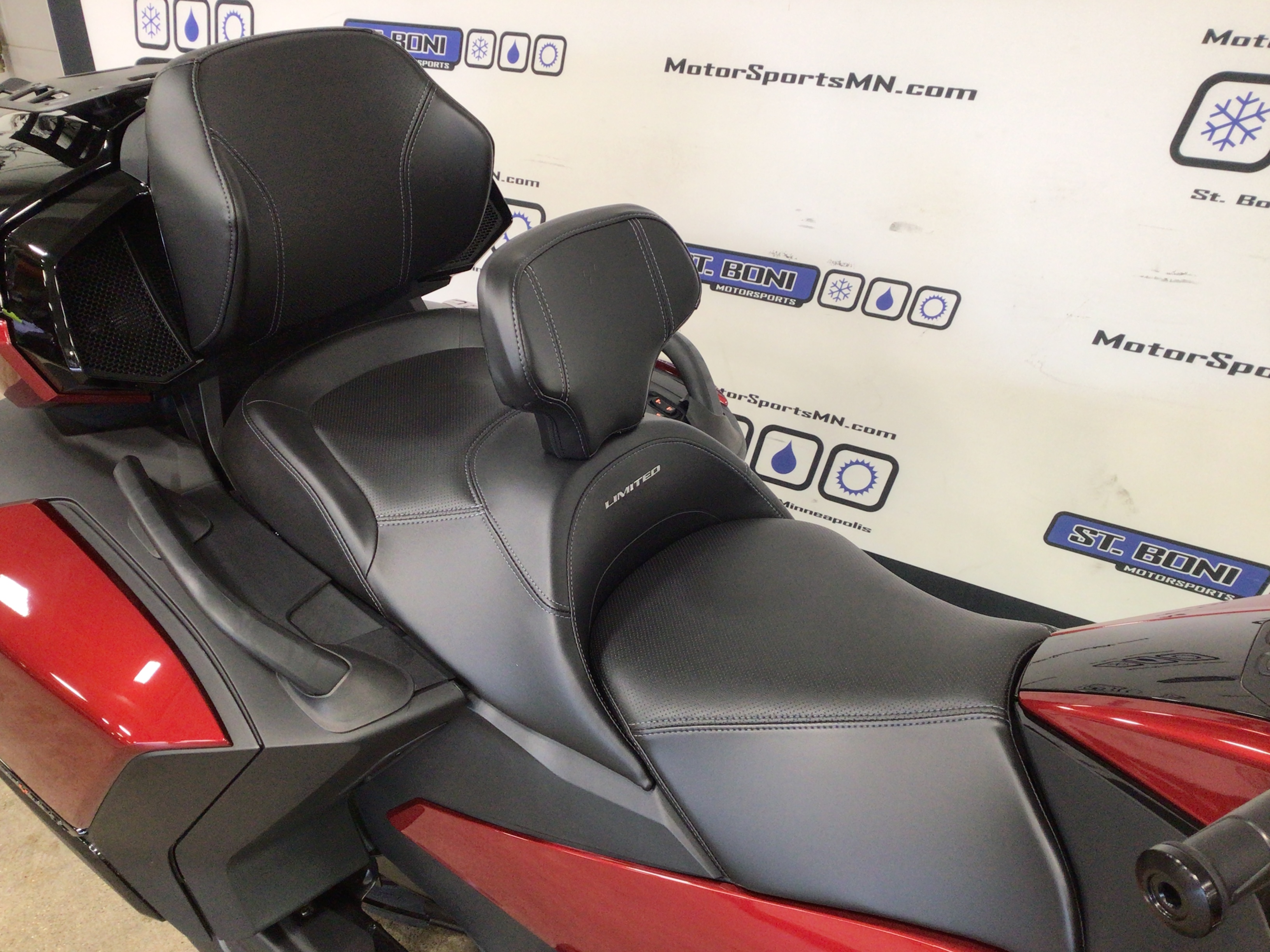 2025 Can-Am Spyder RT Limited (SE6) Acessorized Demonstrator - Photo 10