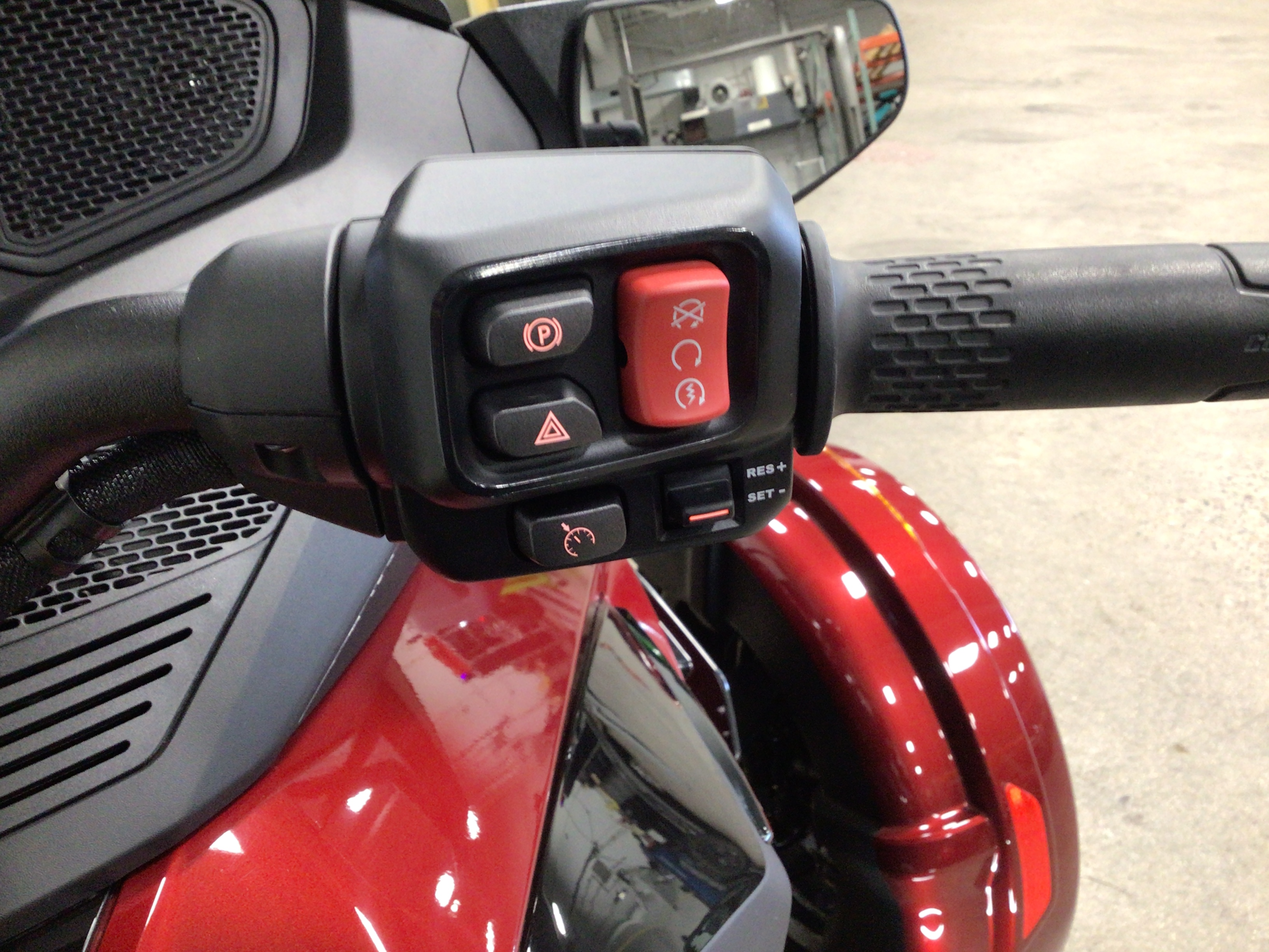 2025 Can-Am Spyder RT Limited (SE6) Acessorized Demonstrator - Photo 20