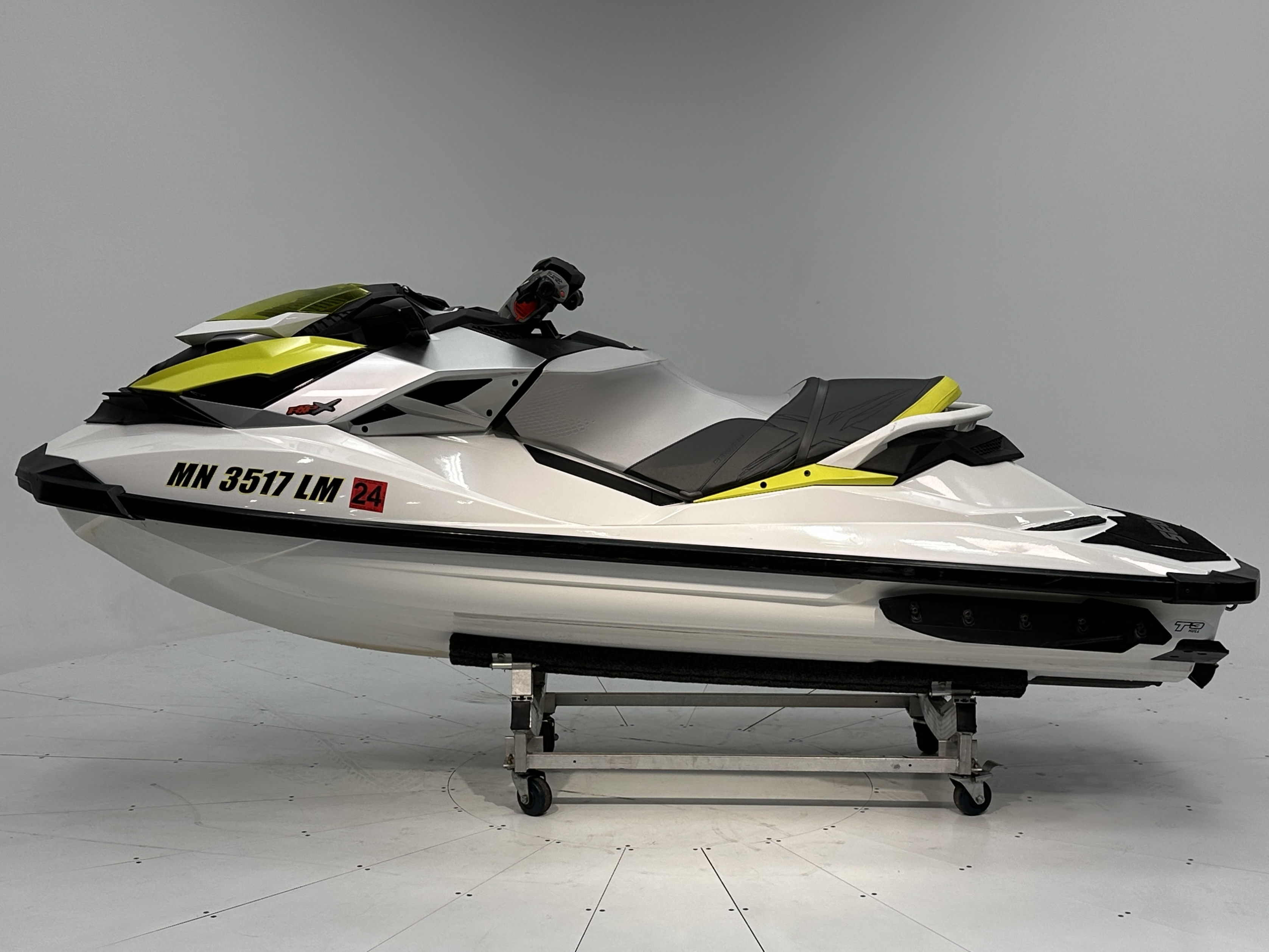 2016 Sea-Doo RXP-X 300™ - Photo 3