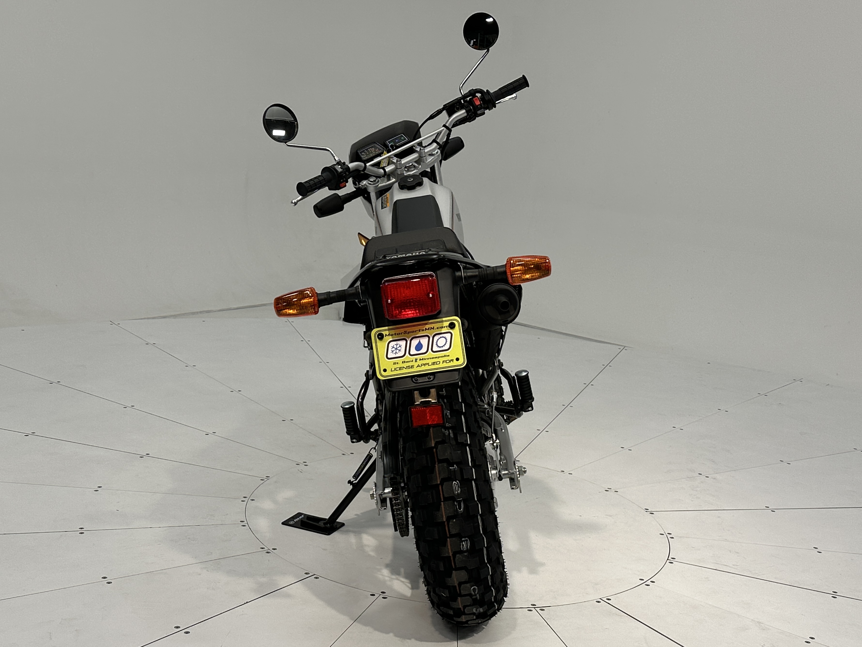 2025 Yamaha TW200 - Photo 2
