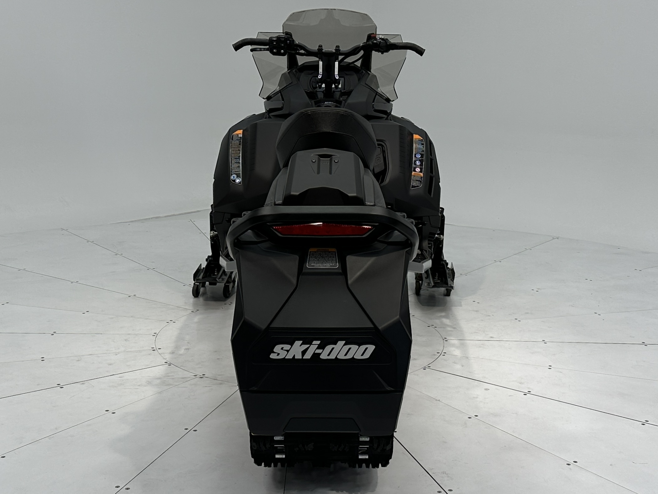 2025 Ski-Doo RENEGADE ADRENALINE 900 ACE Turbo RipSaw 1.25" E.S. - Photo 2
