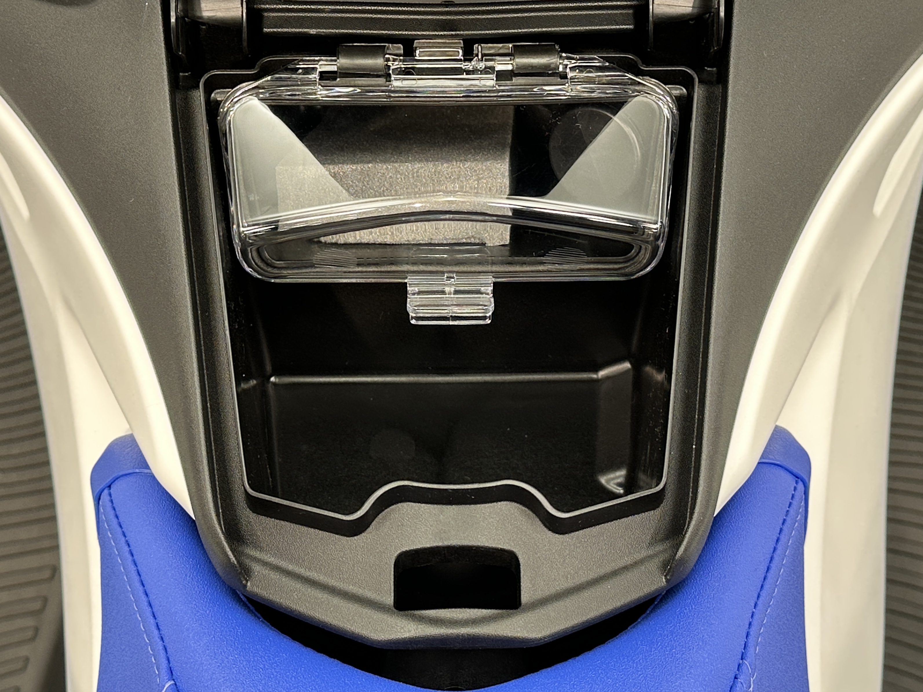 2025 Sea-Doo Spark 2up ACE-90 w/ iBR & Convenience Package Plus (Sound System) - Photo 8