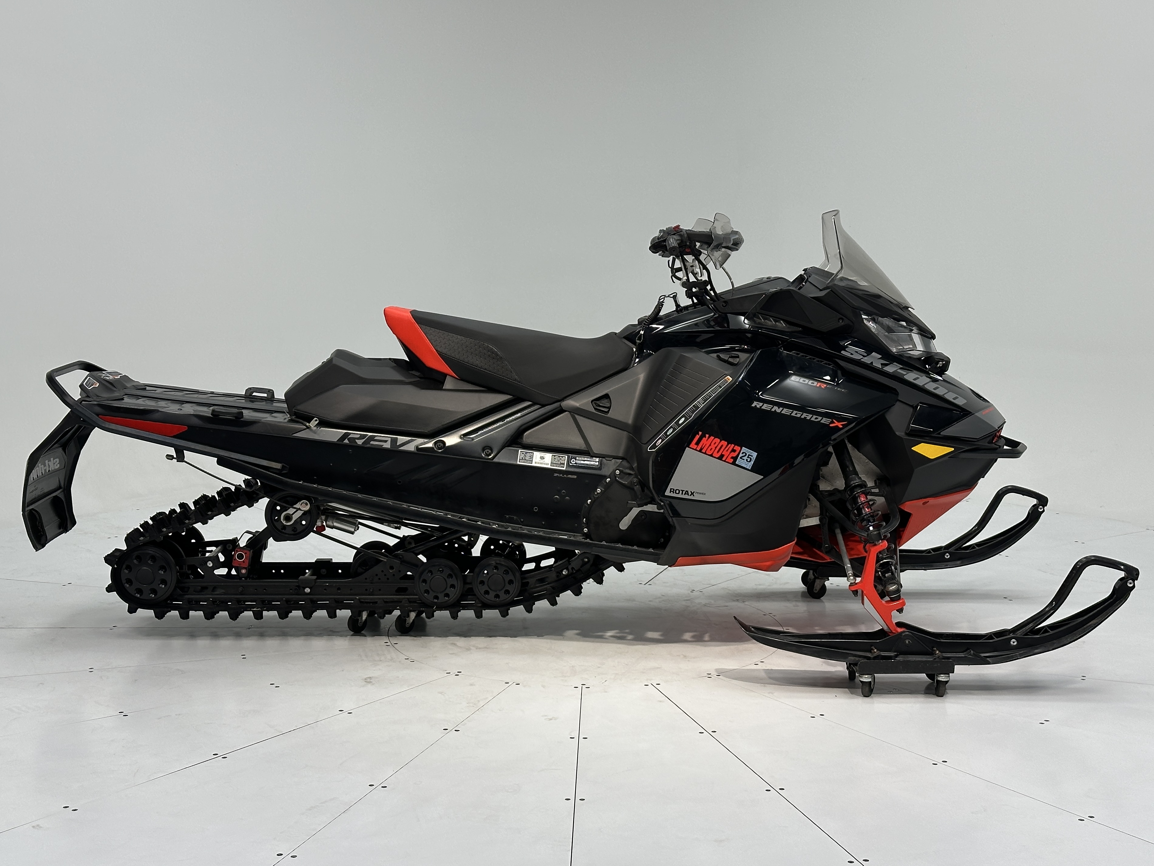 2020 Ski-Doo Renegade X 600R E-TEC E.S. Ice Ripper XT 1.5"