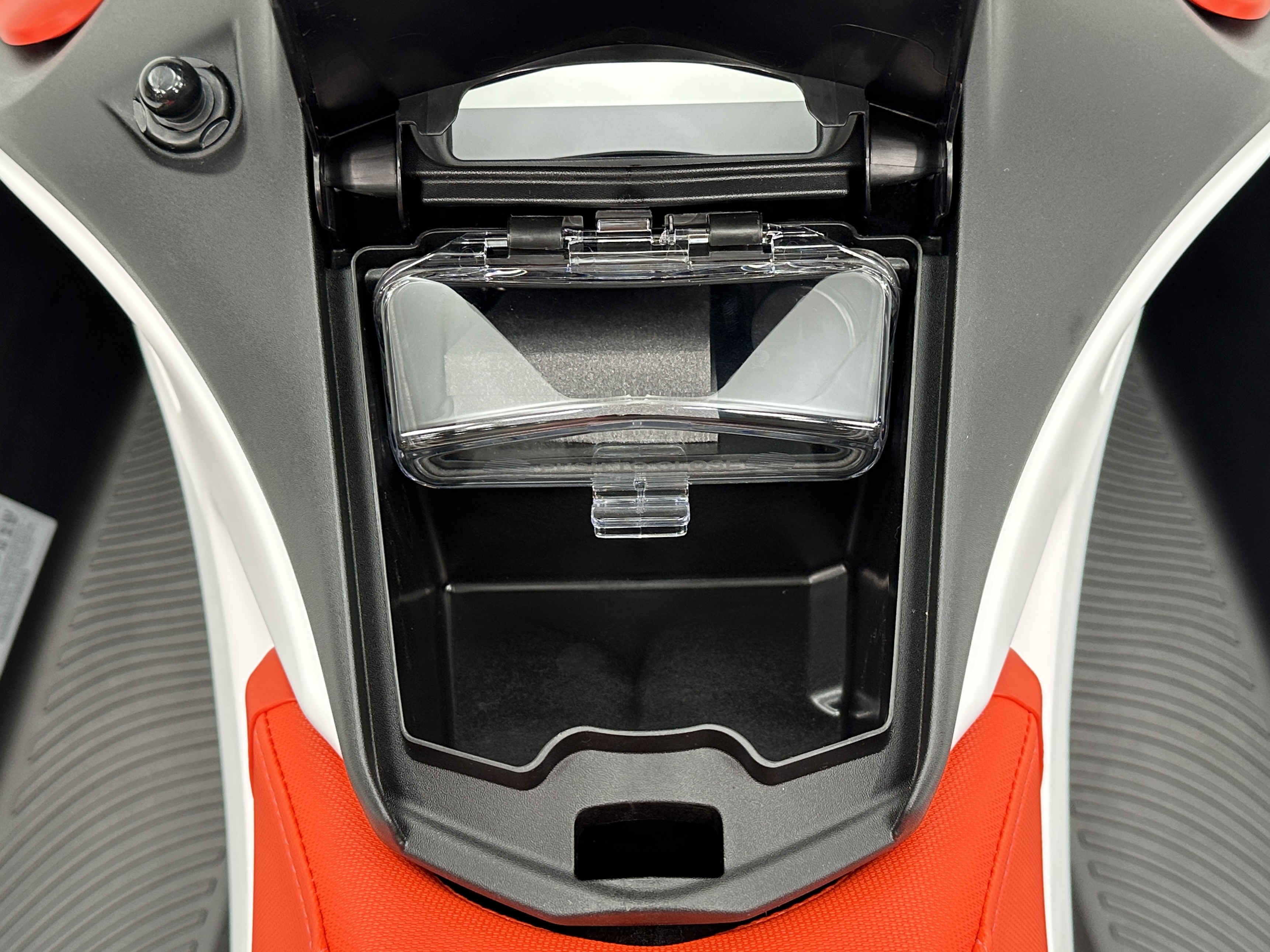 2025 Sea-Doo Spark 2up ACE-90 w/ iBR & Convenience Package Plus (Sound System) - Photo 8