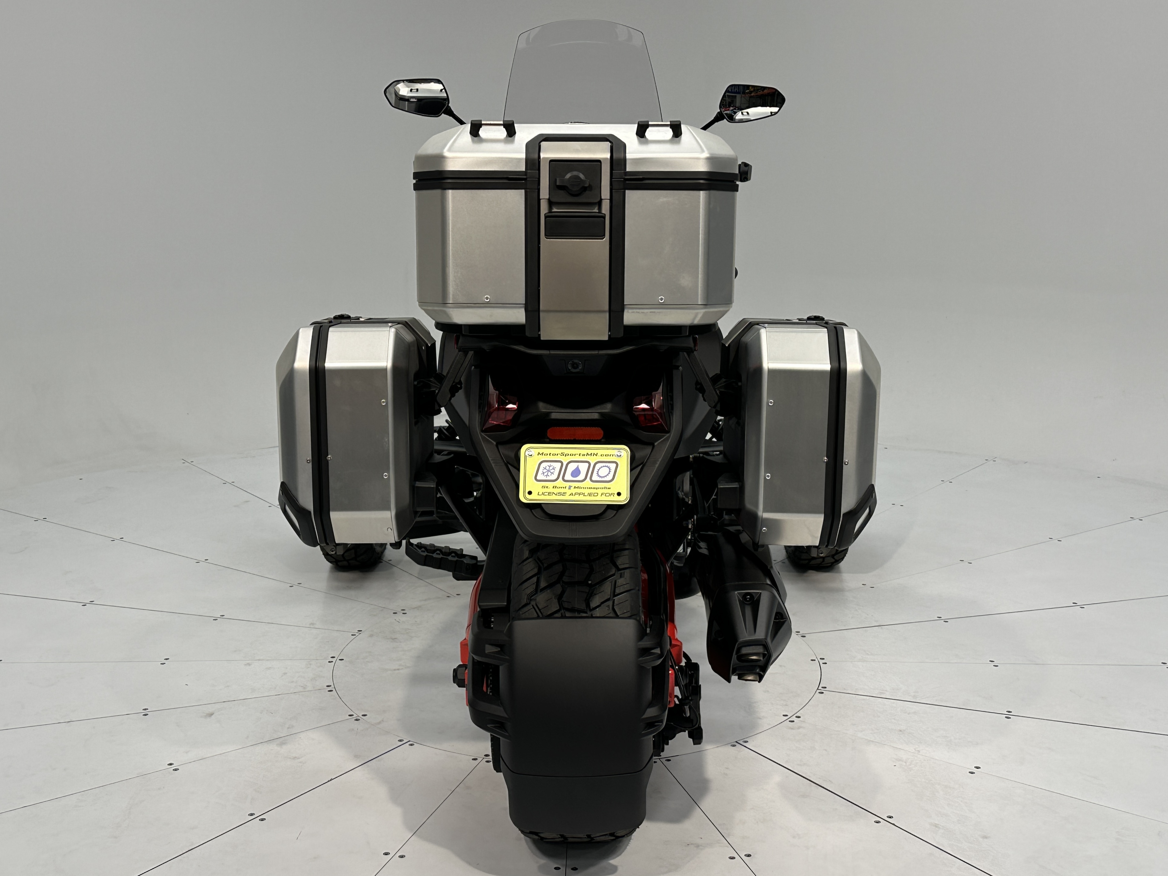 2025 Can-Am Canyon XT - Photo 2