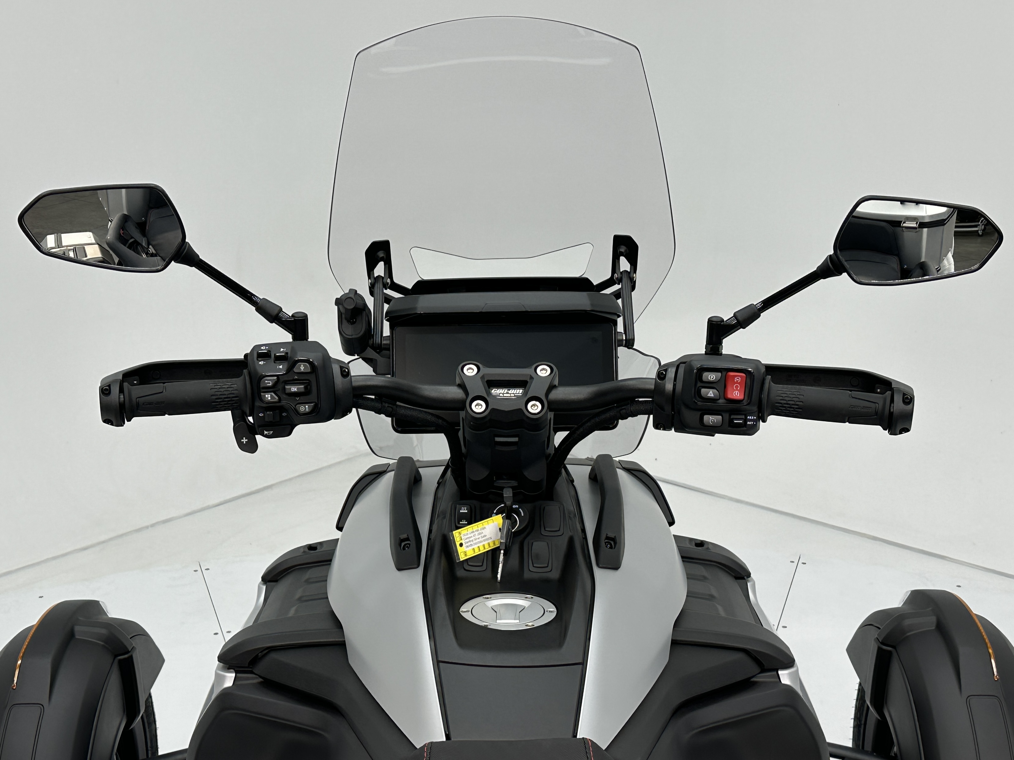 2025 Can-Am Canyon XT - Photo 5