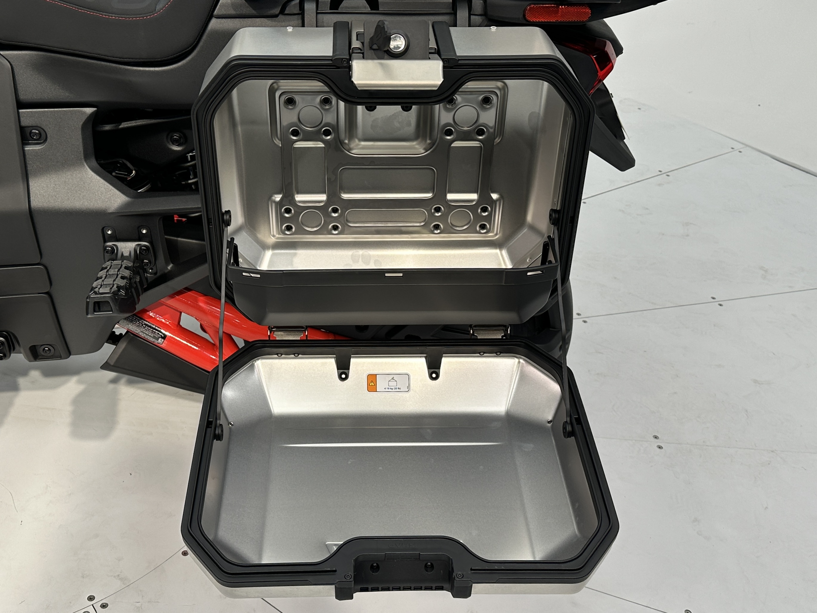 2025 Can-Am Canyon XT - Photo 10