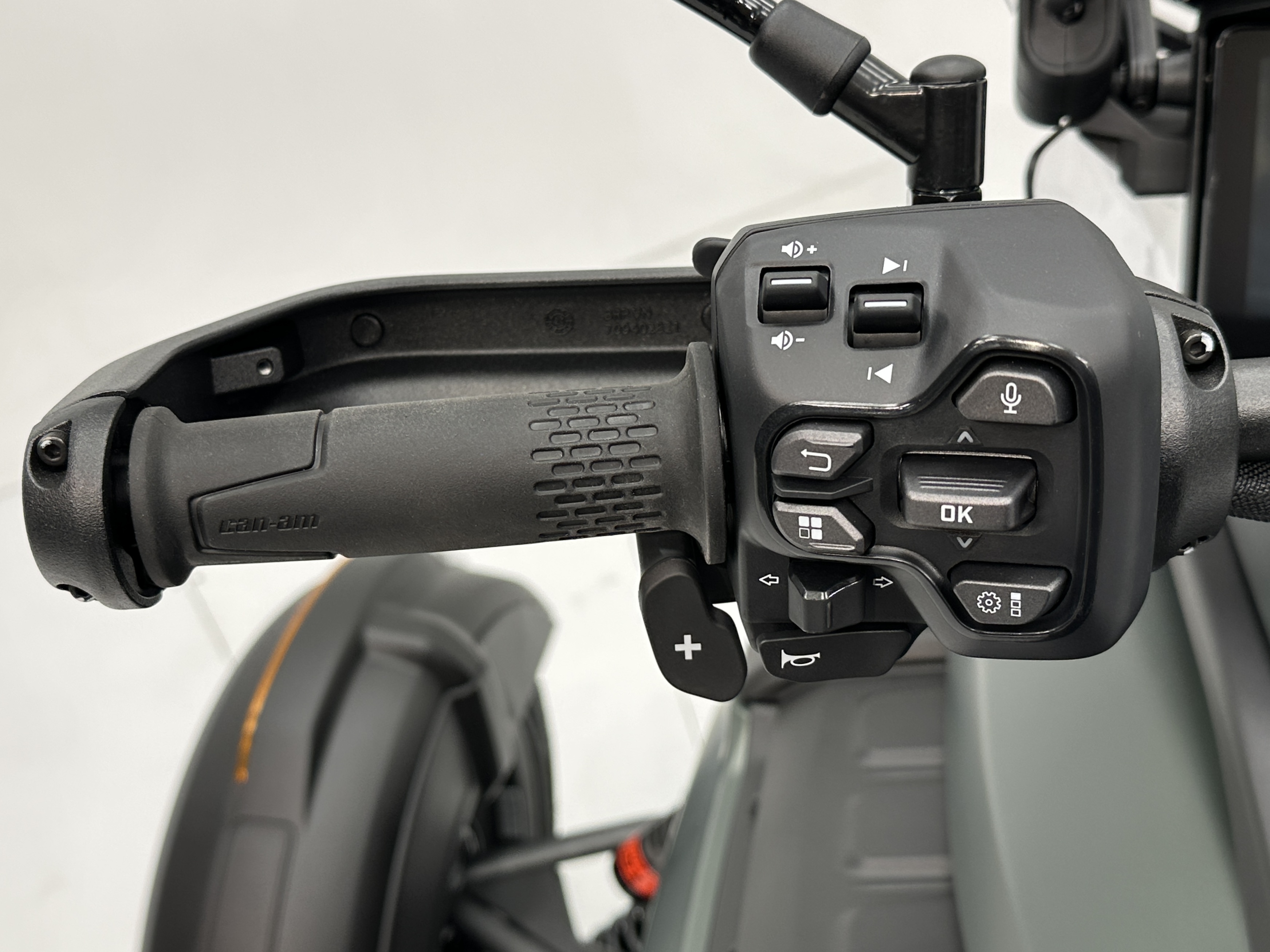 2025 Can-Am Canyon Redrock Demonstrator - Photo 7