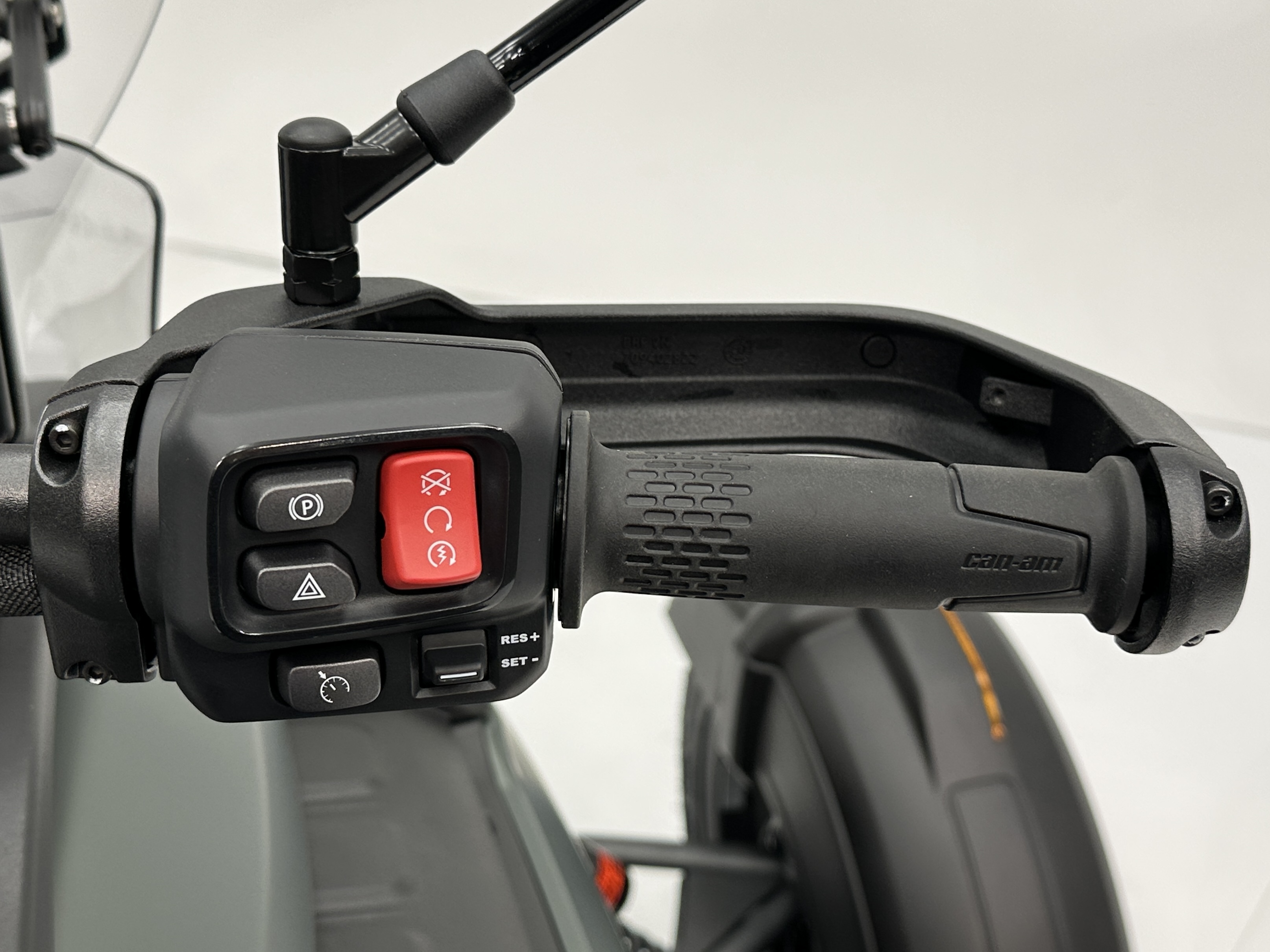 2025 Can-Am Canyon Redrock Demonstrator - Photo 8