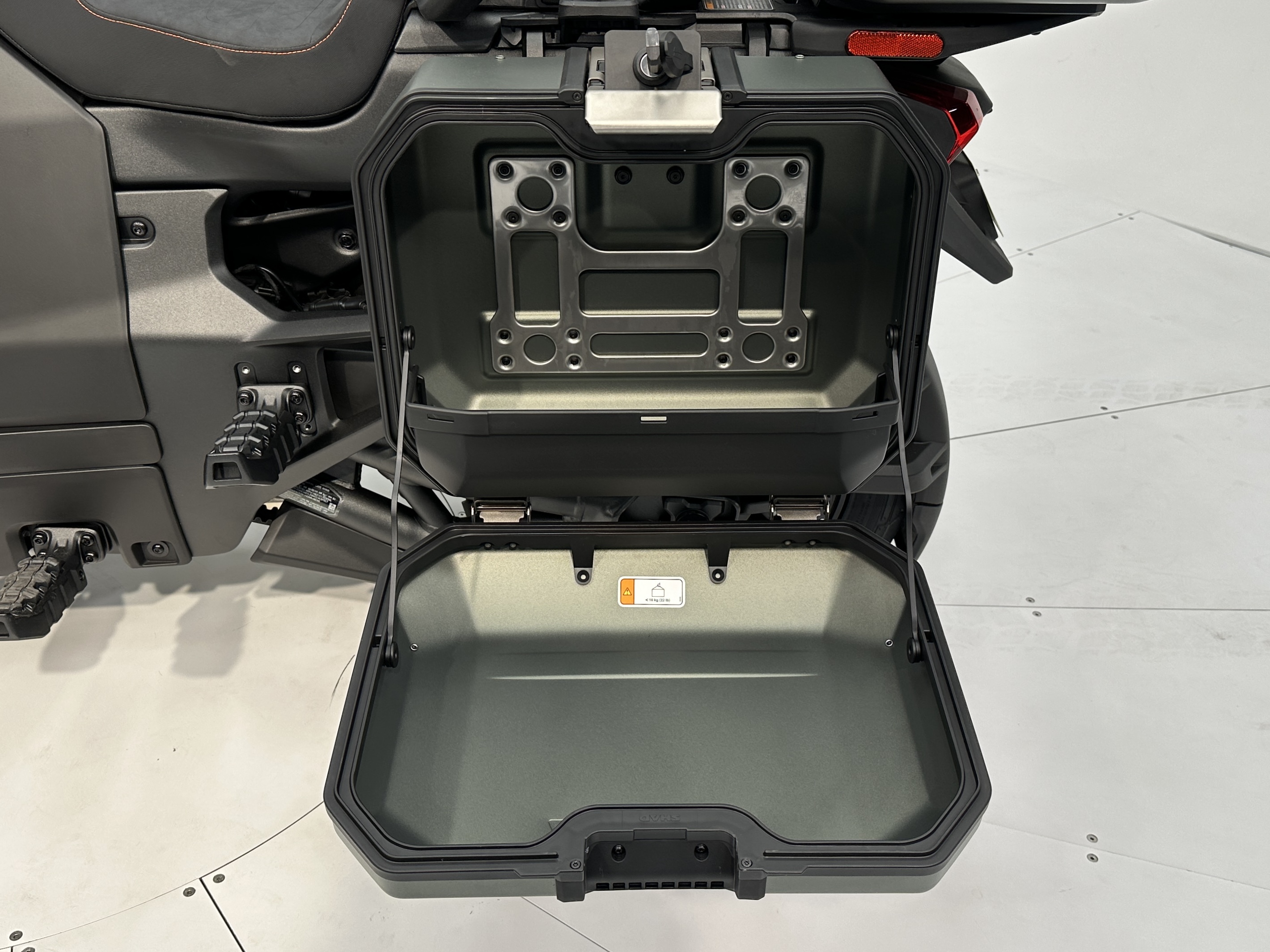 2025 Can-Am Canyon Redrock - Photo 11
