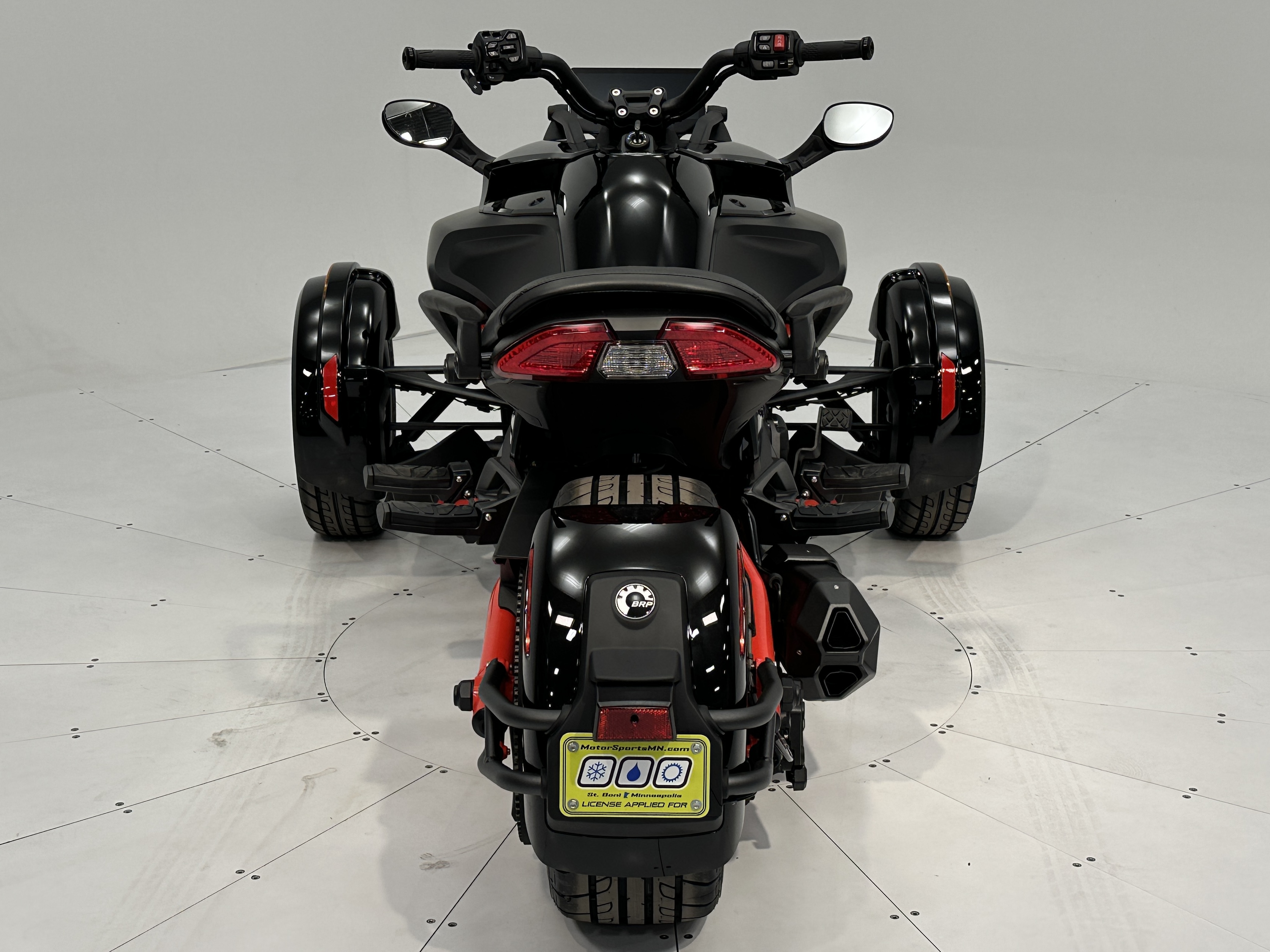 2025 Can-Am Spyder F3-S (SE6) - Photo 2