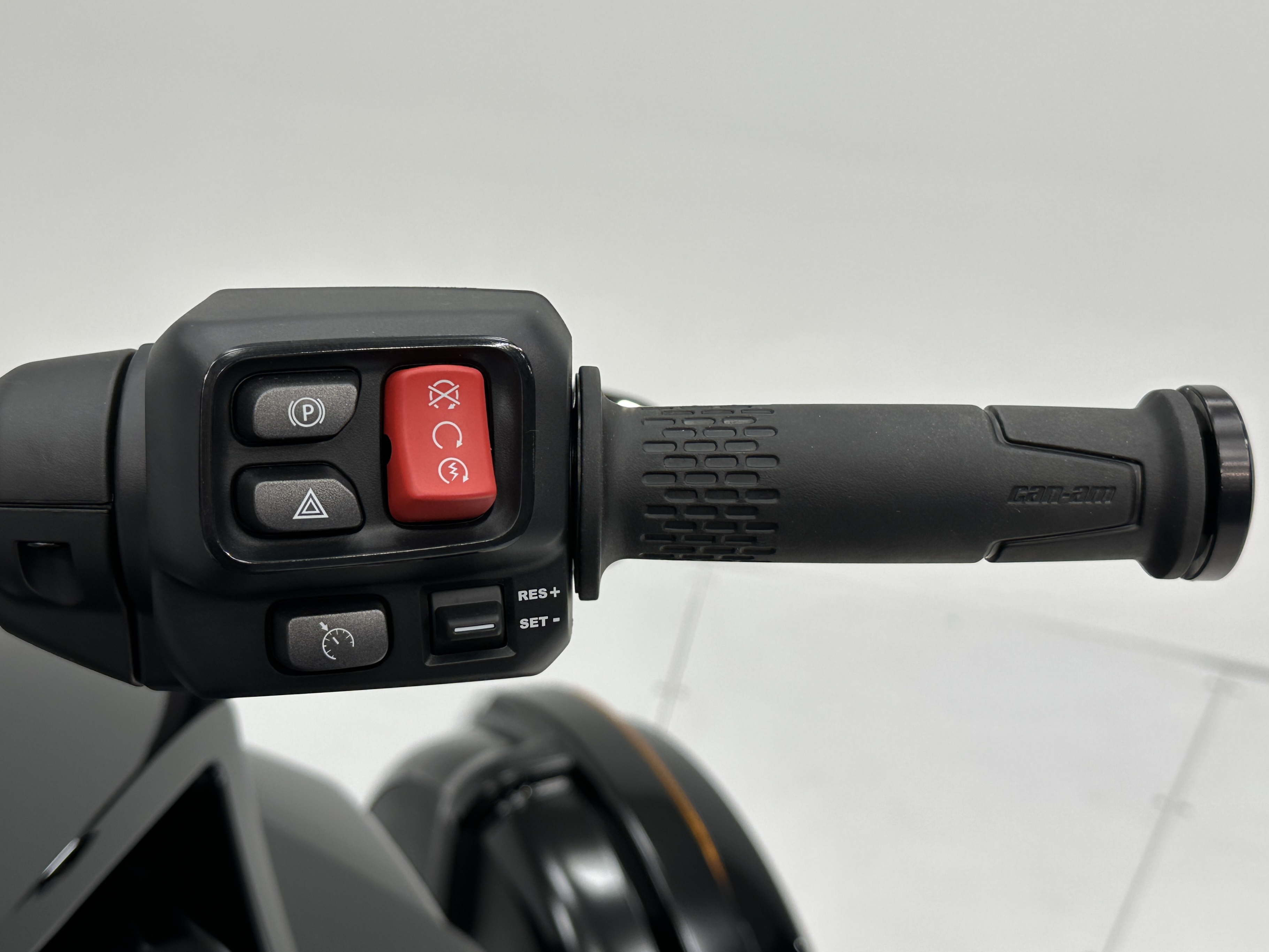 2025 Can-Am Spyder F3-S (SE6) - Photo 8