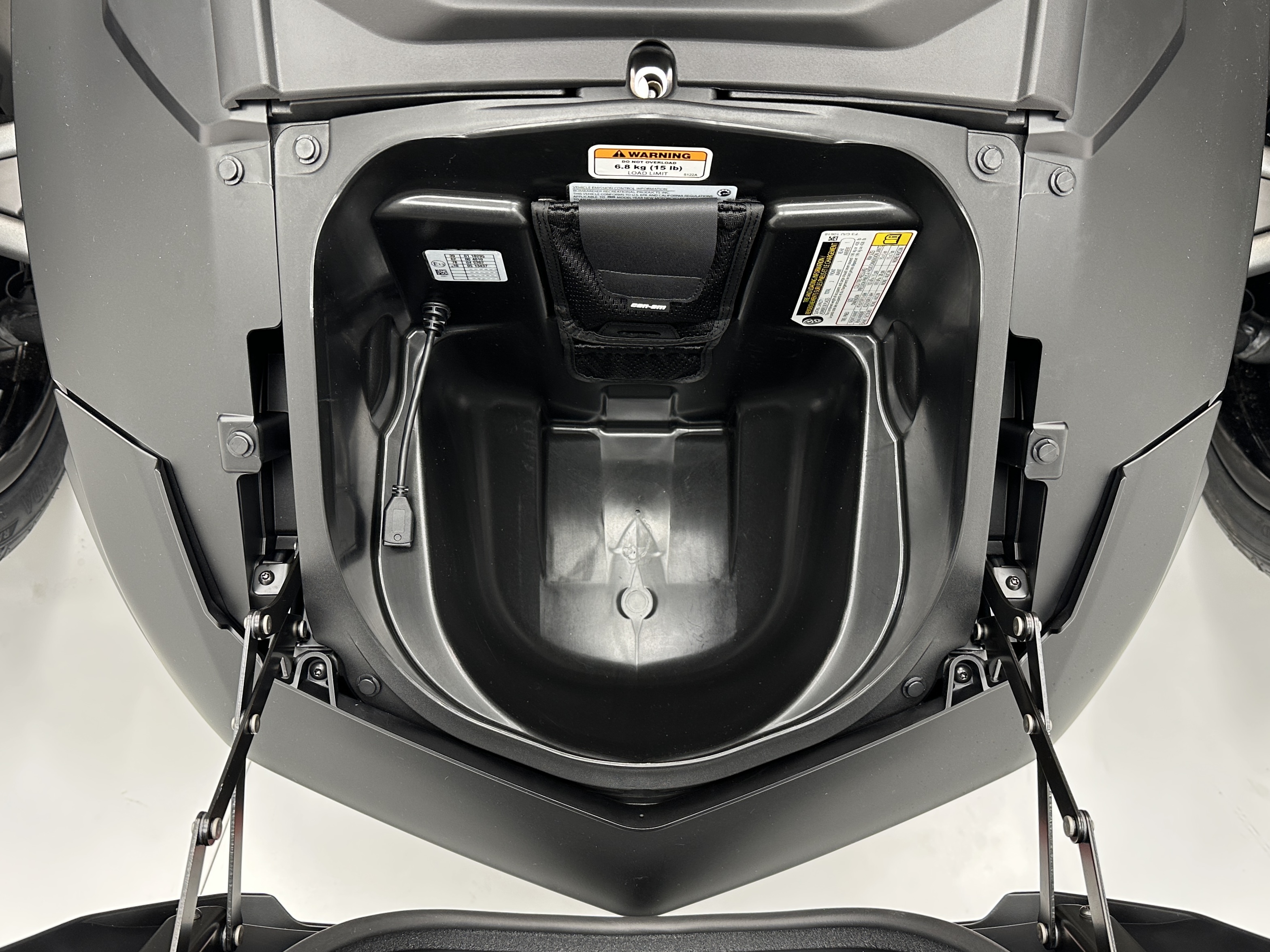 2025 Can-Am Spyder F3-S (SE6) - Photo 9