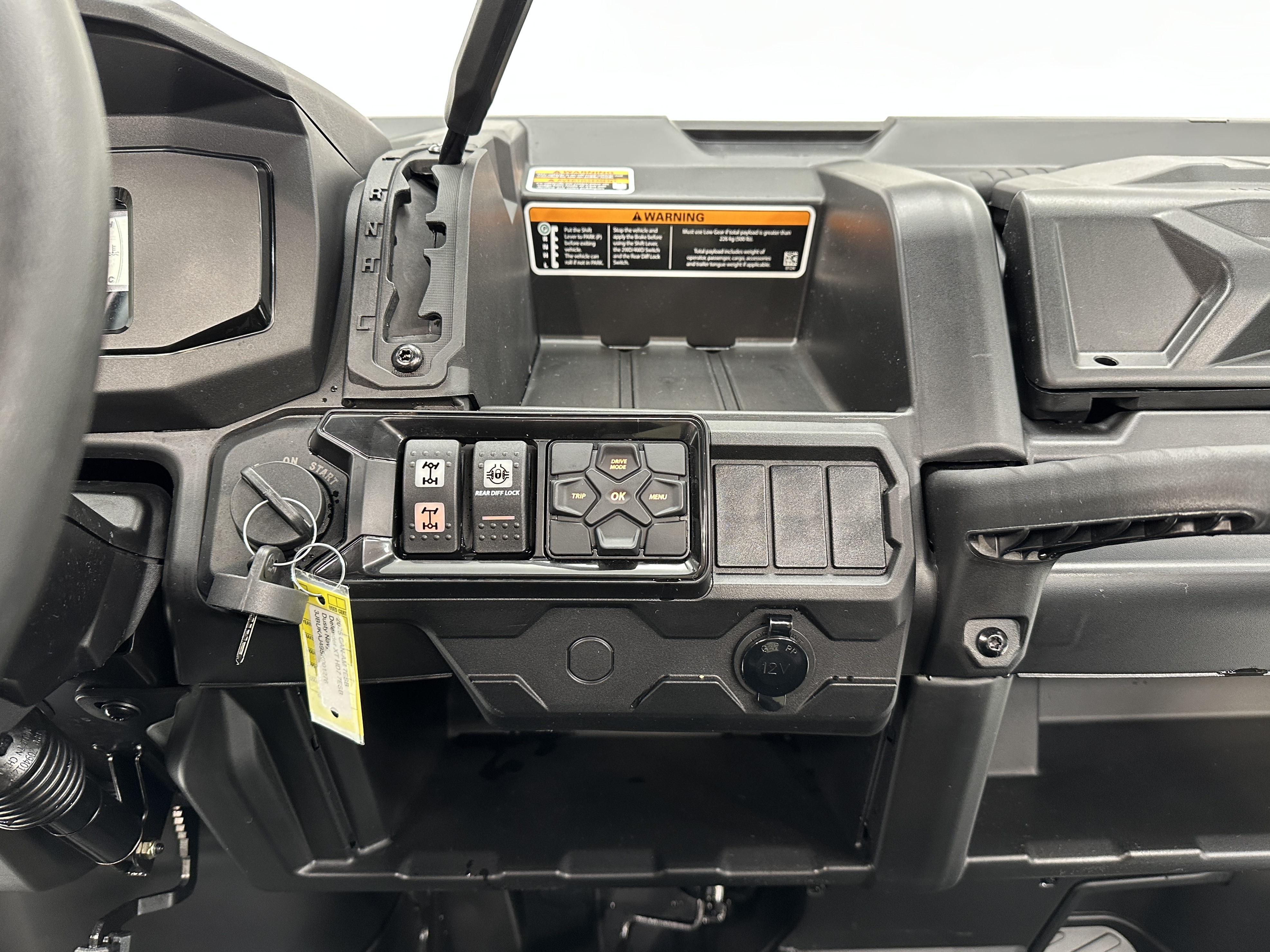 2025 Can-Am Defender XT HD7 - Photo 8
