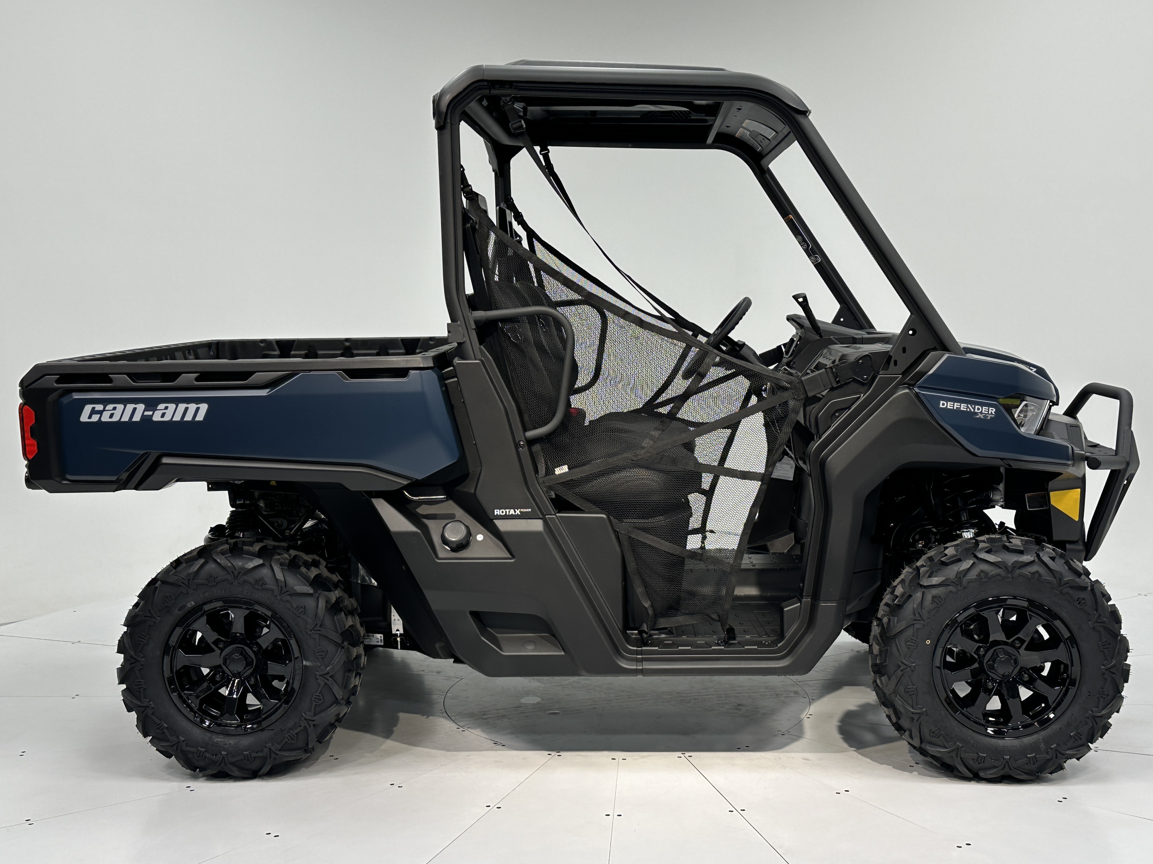 2025 Can-Am Defender XT HD7