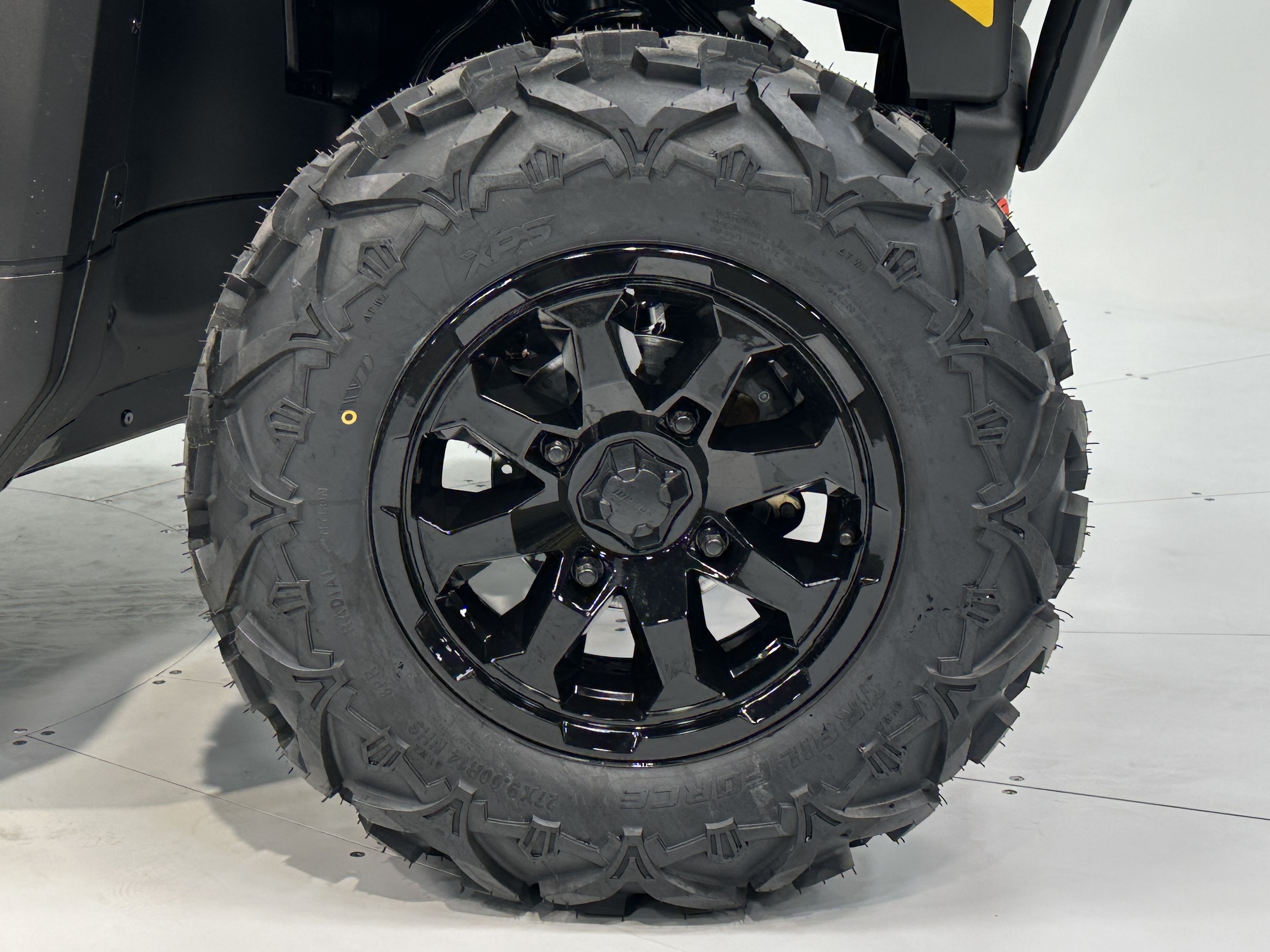 2025 Can-Am Defender XT HD7 - Photo 15
