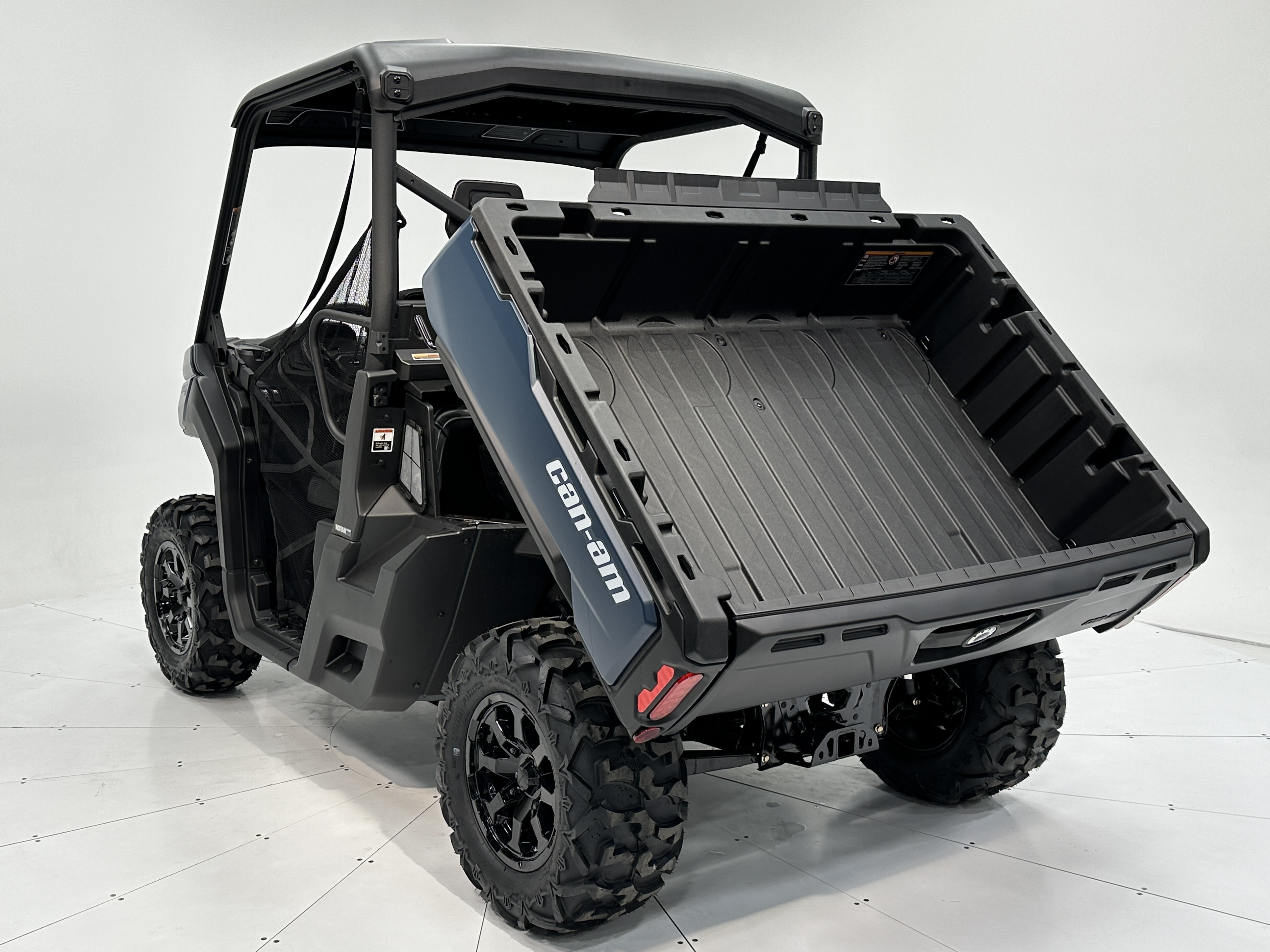 2025 Can-Am Defender XT HD7 - Photo 14