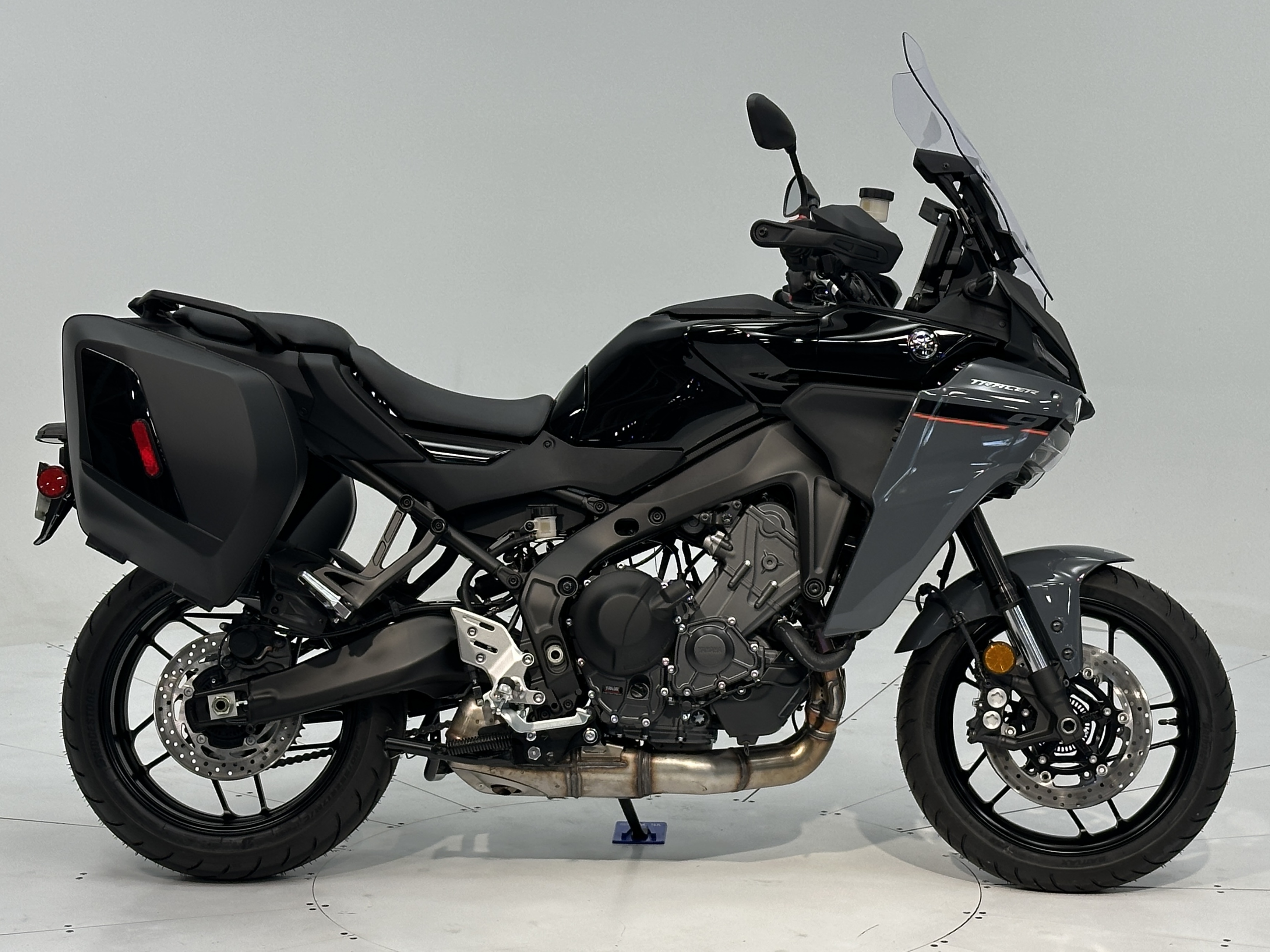 2025 Yamaha TRACER 9