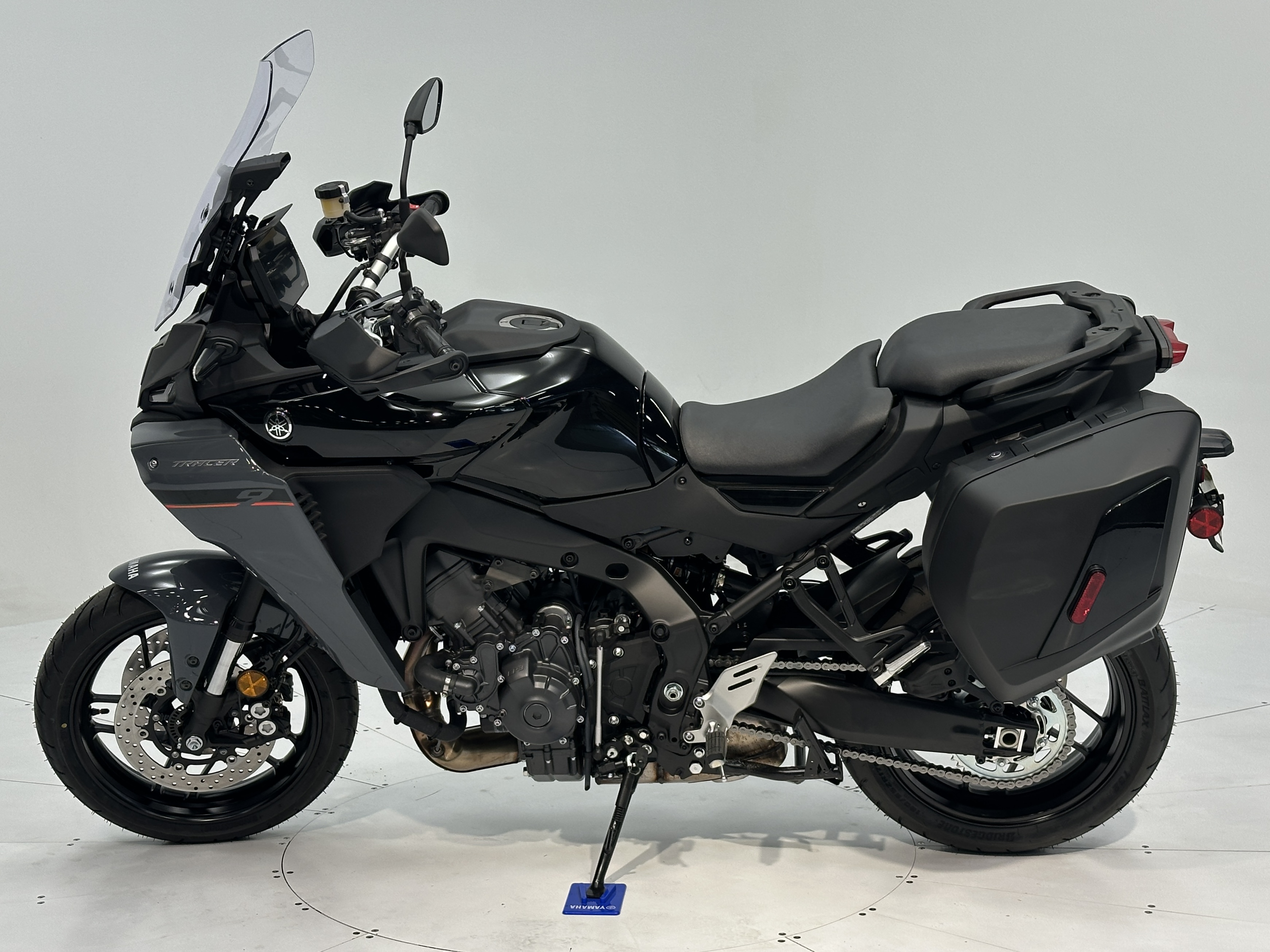 2025 Yamaha TRACER 9 - Photo 3