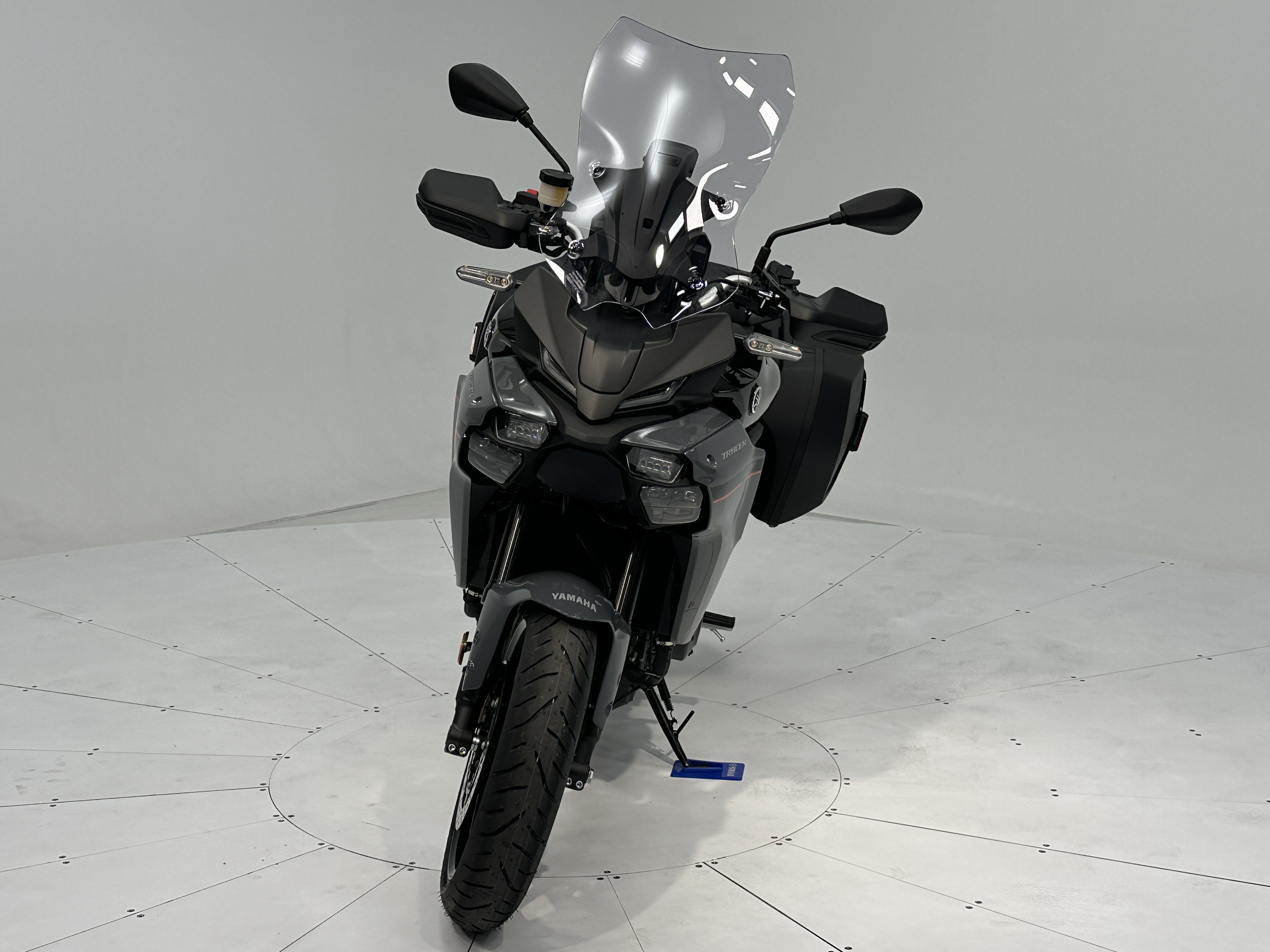 2025 Yamaha TRACER 9 - Photo 4