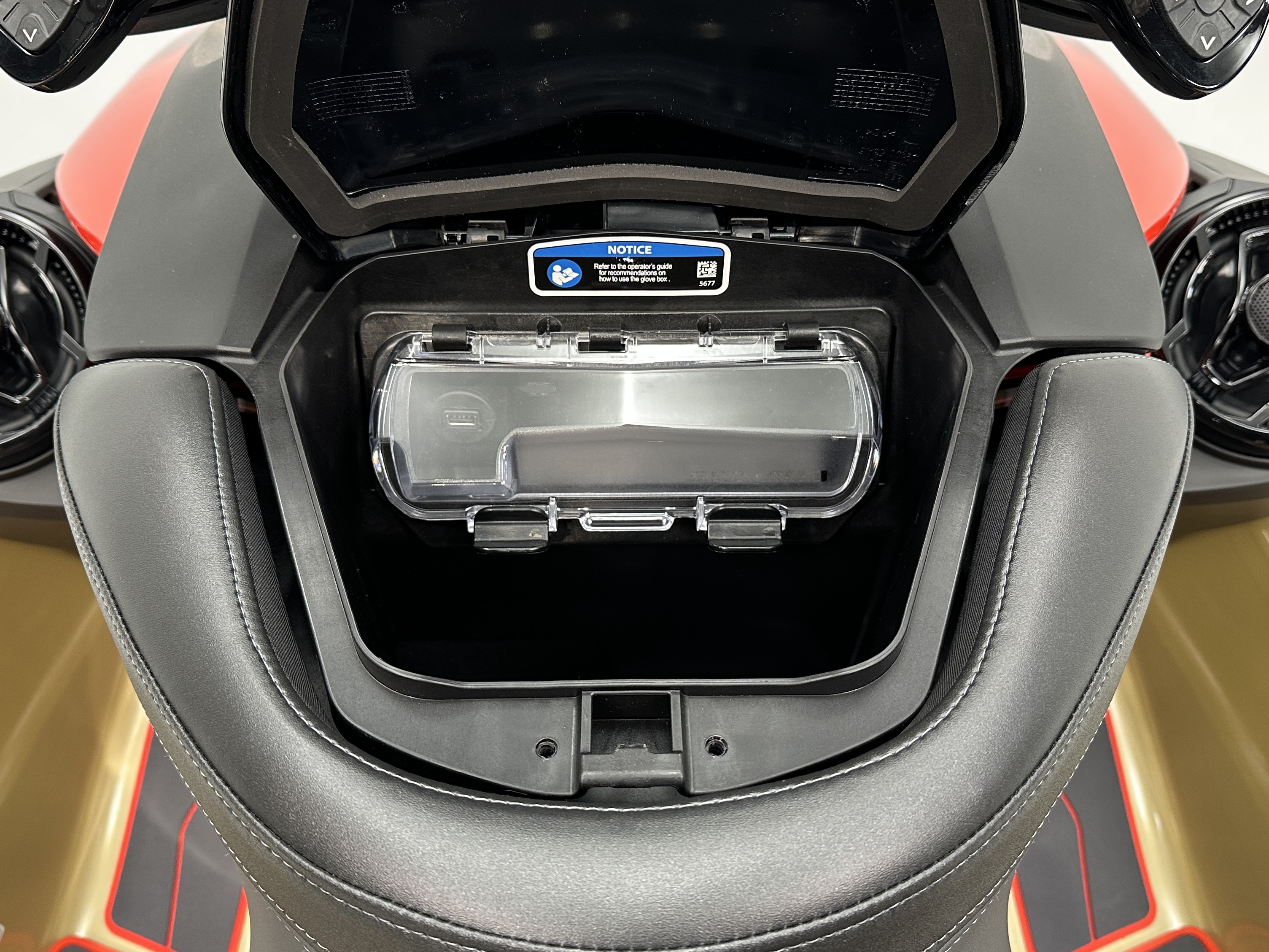2025 Sea-Doo RXP-X 325 (Sound System) - Photo 9