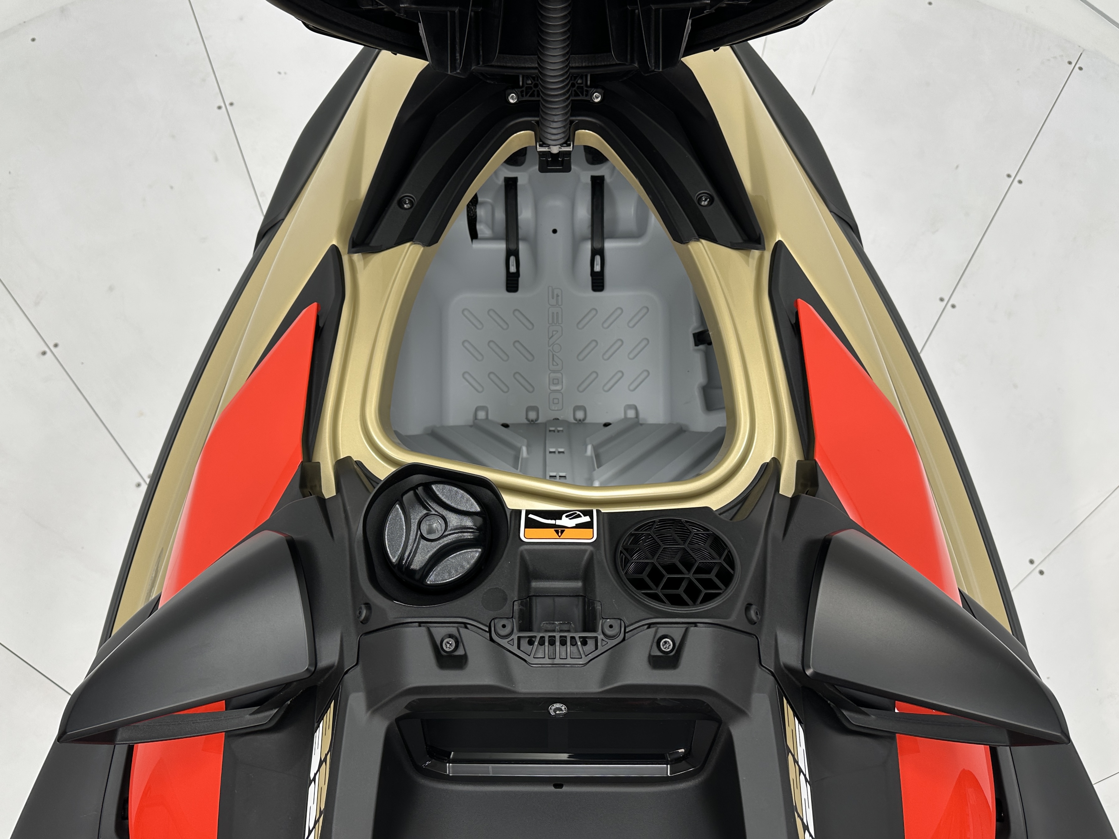 2025 Sea-Doo RXP-X 325 (Sound System) - Photo 10