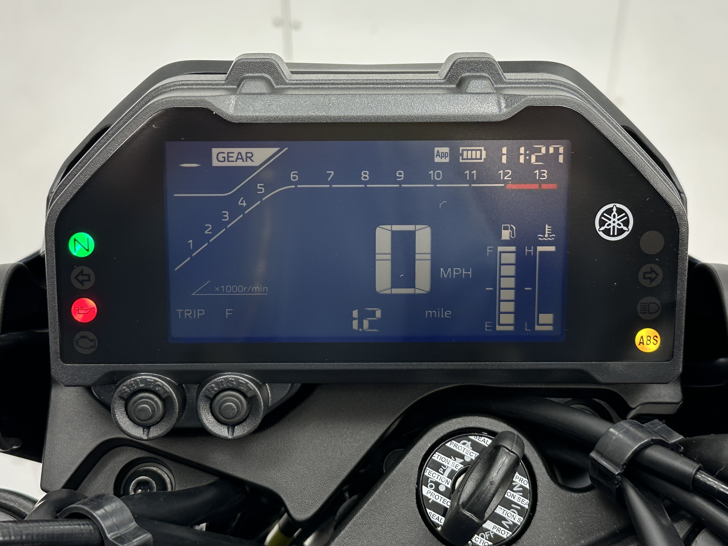2025 Yamaha MT-03 - Photo 6