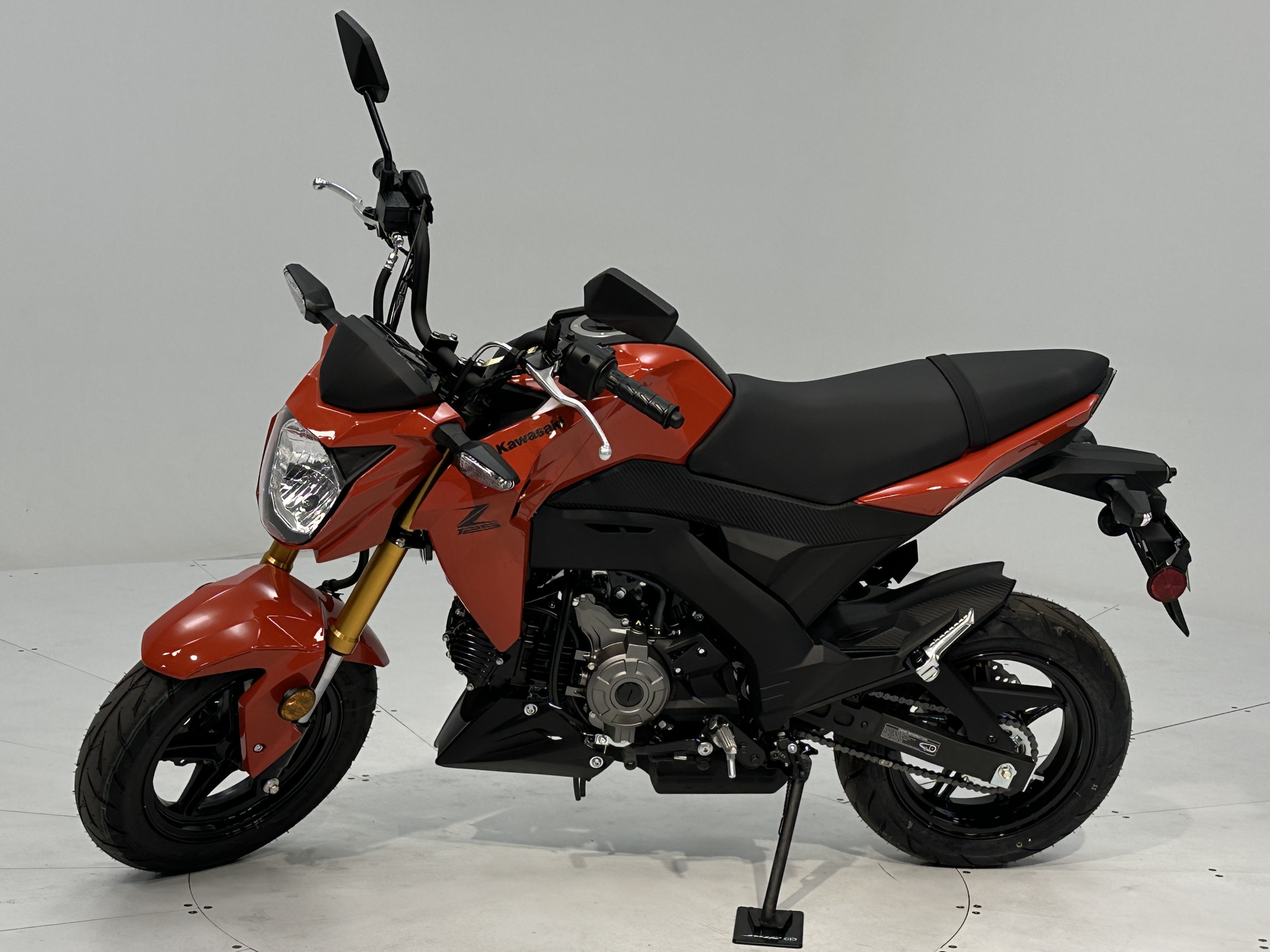 2025 Kawasaki Z125 PRO - Photo 3