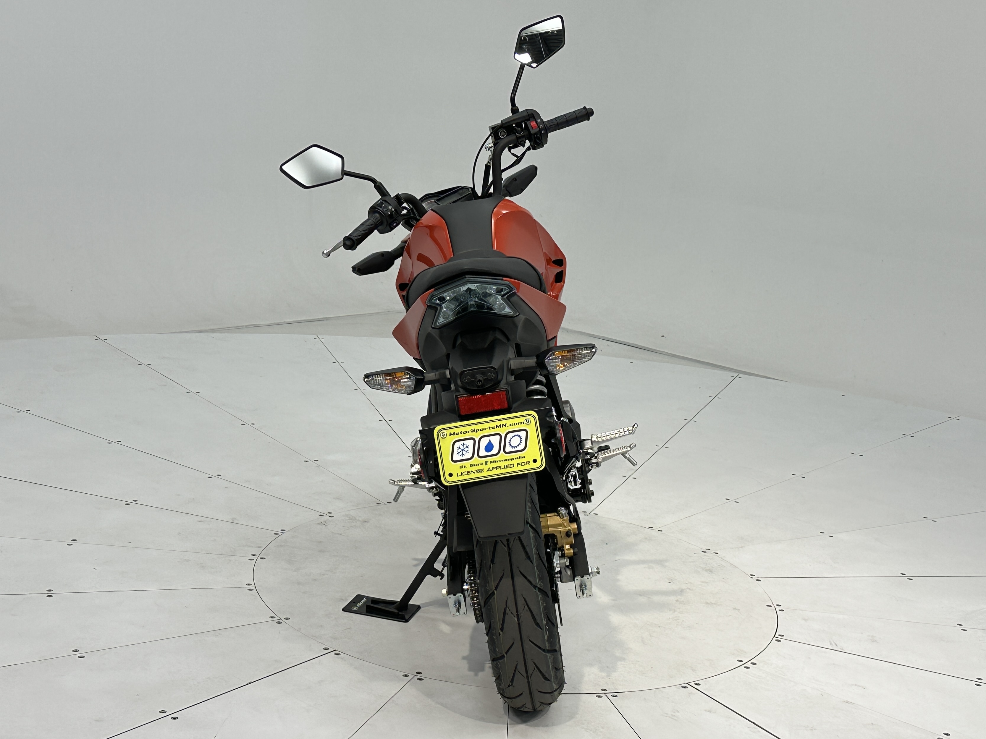 2025 Kawasaki Z125 PRO - Photo 2