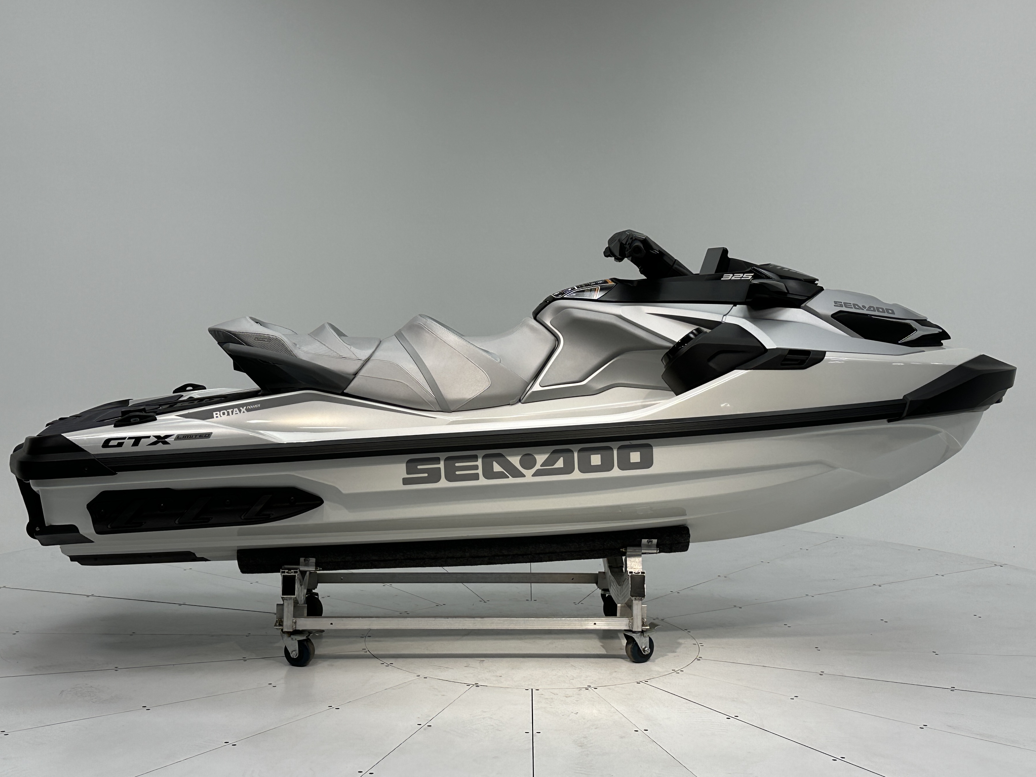 2025 Sea-Doo GTX Limited 325 (Sound System & iDF) Demonstrator