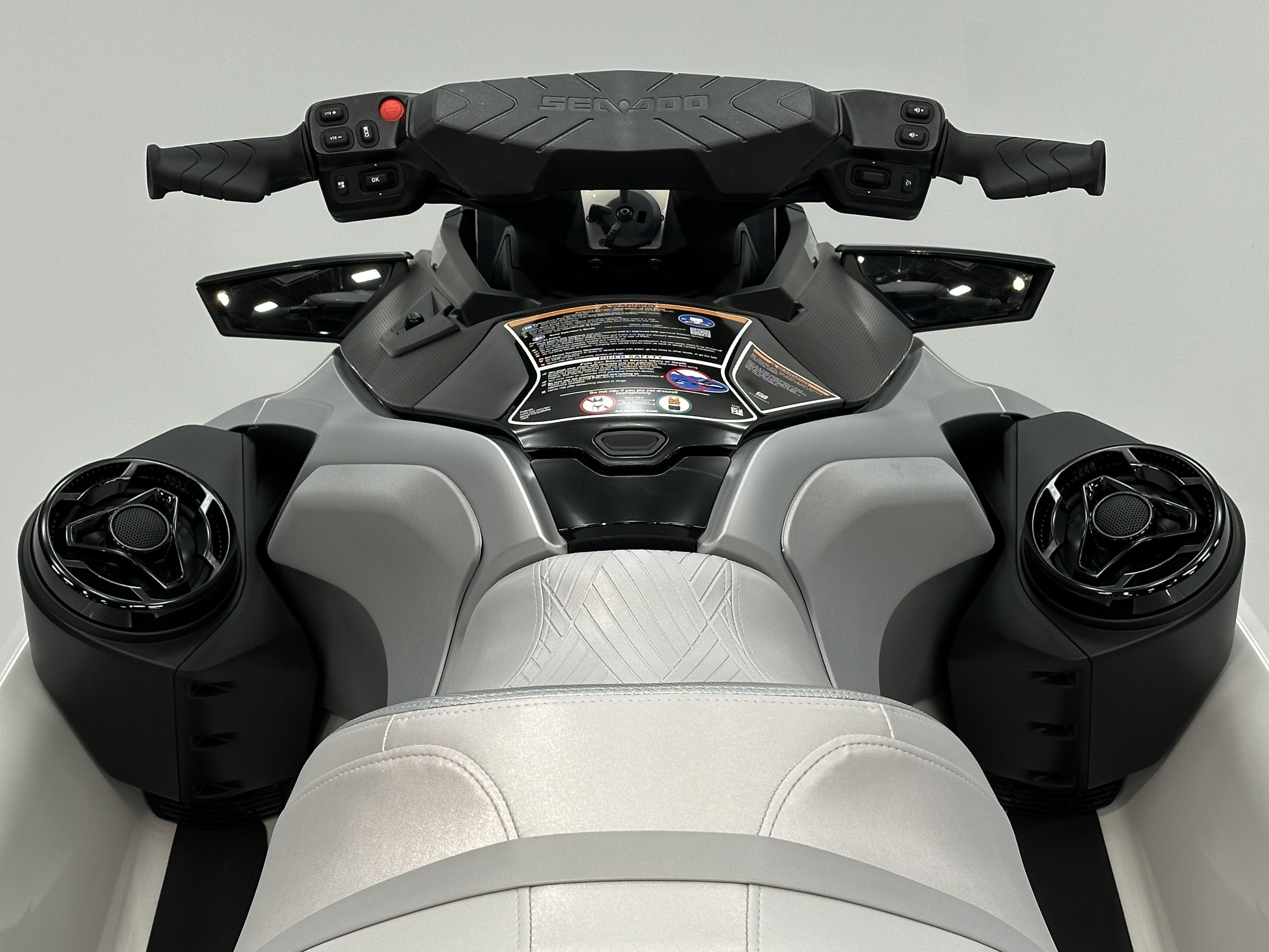 2025 Sea-Doo GTX Limited 325 (Sound System & iDF) Demonstrator - Photo 5