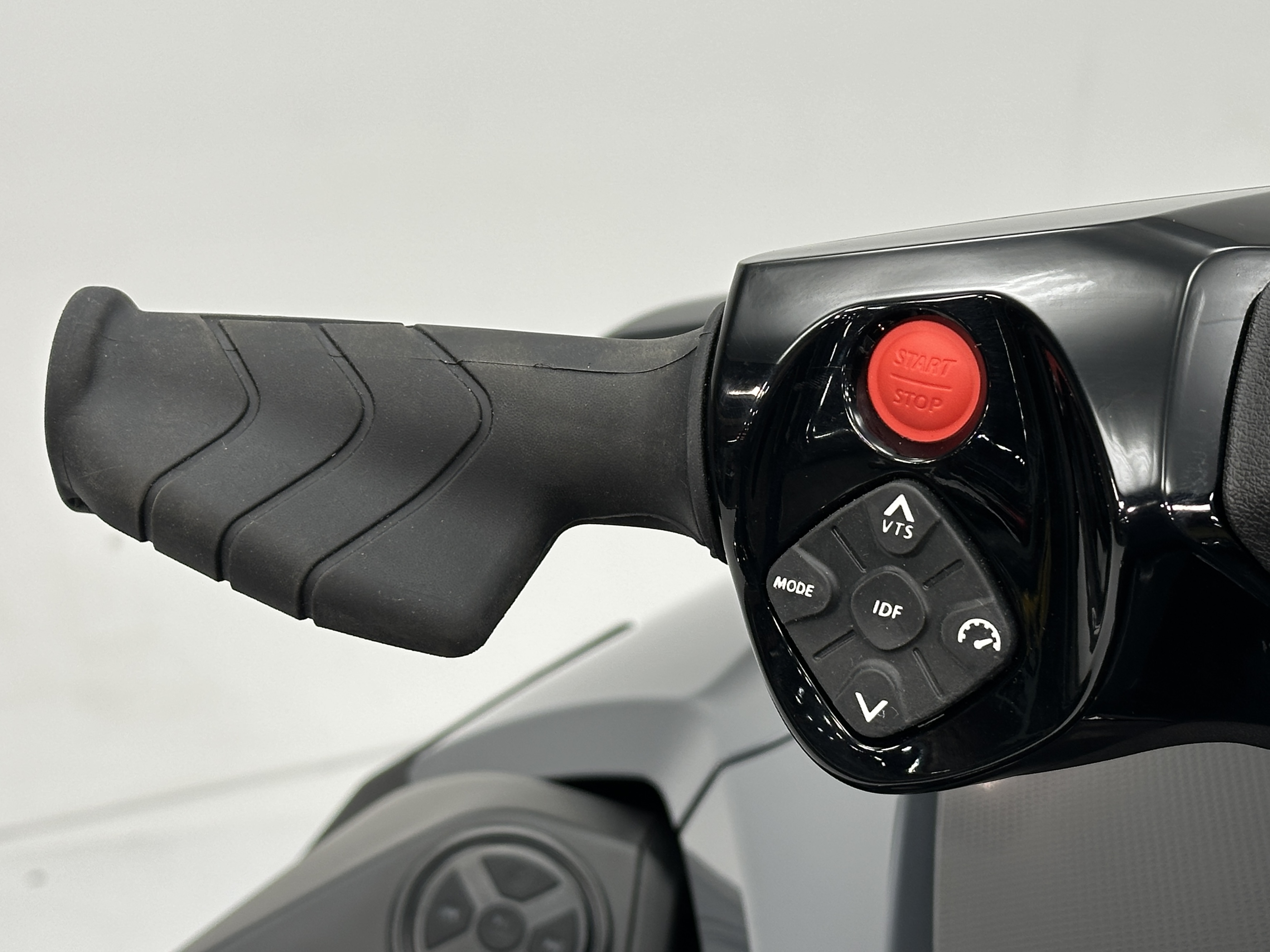 2025 Sea-Doo GTX 170 (Sound System & iDF) - Photo 6