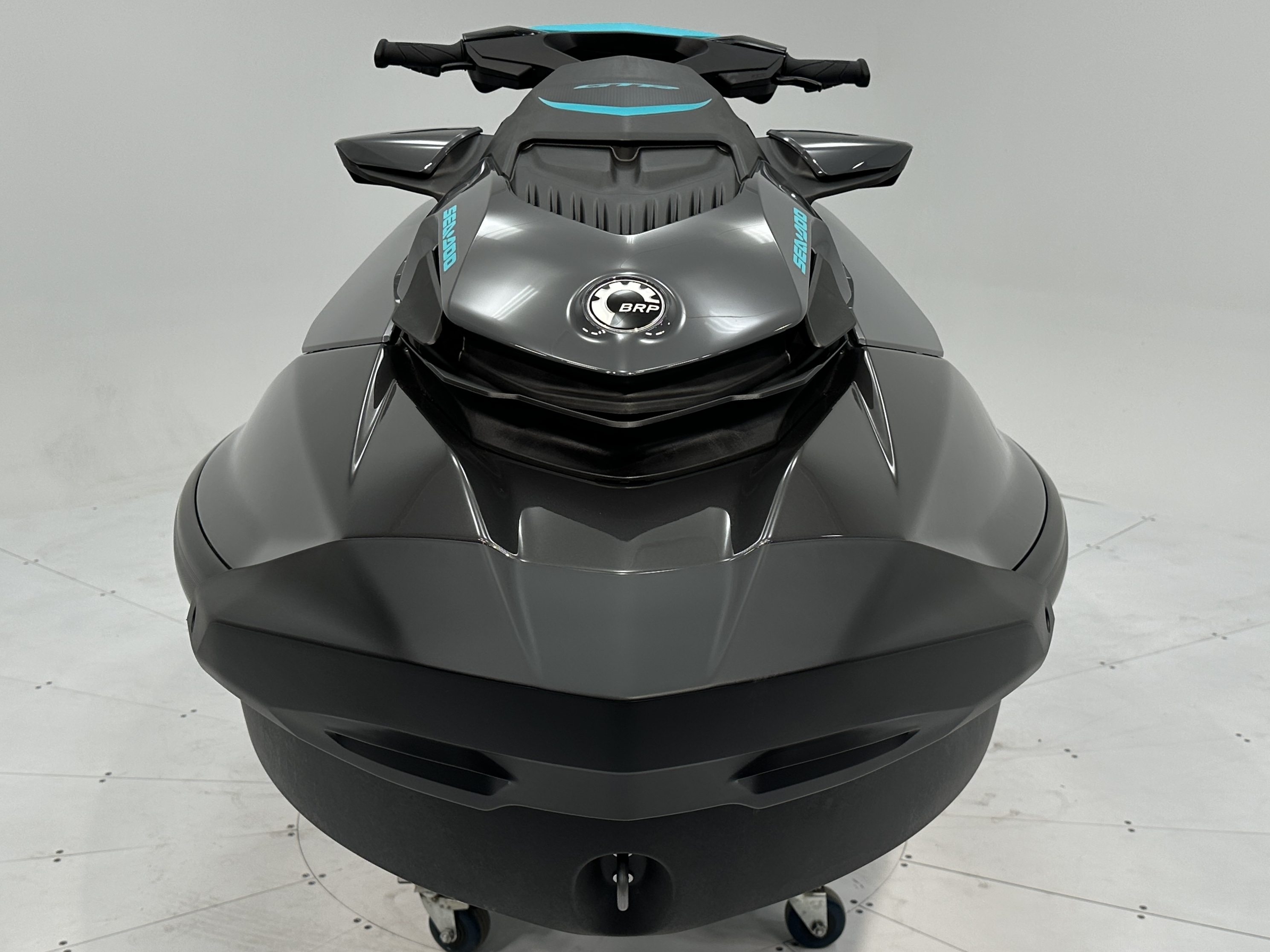 2025 Sea-Doo GTR 230 - Photo 4