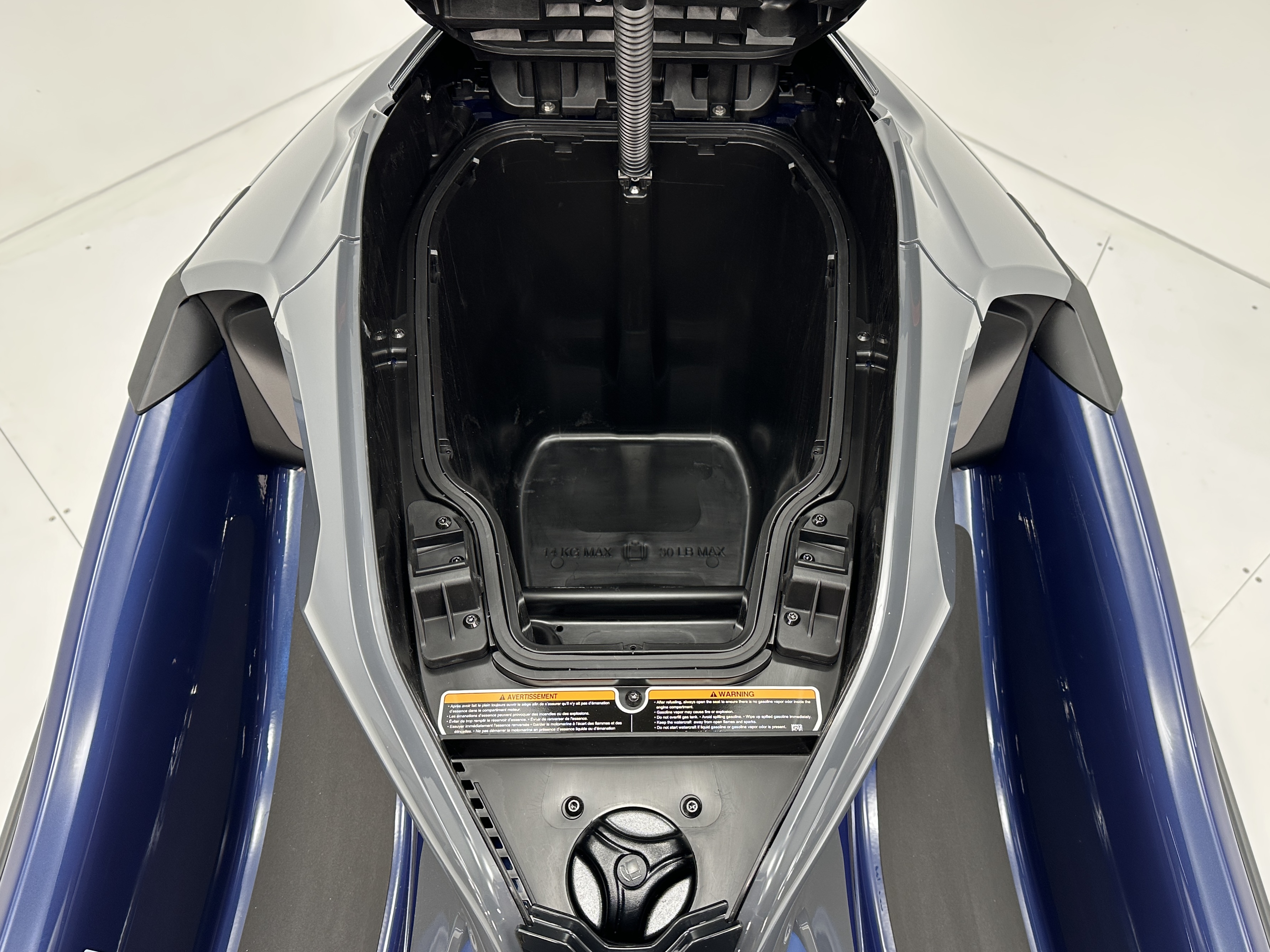 2025 Sea-Doo GTX 230 w/ iDF - Photo 10