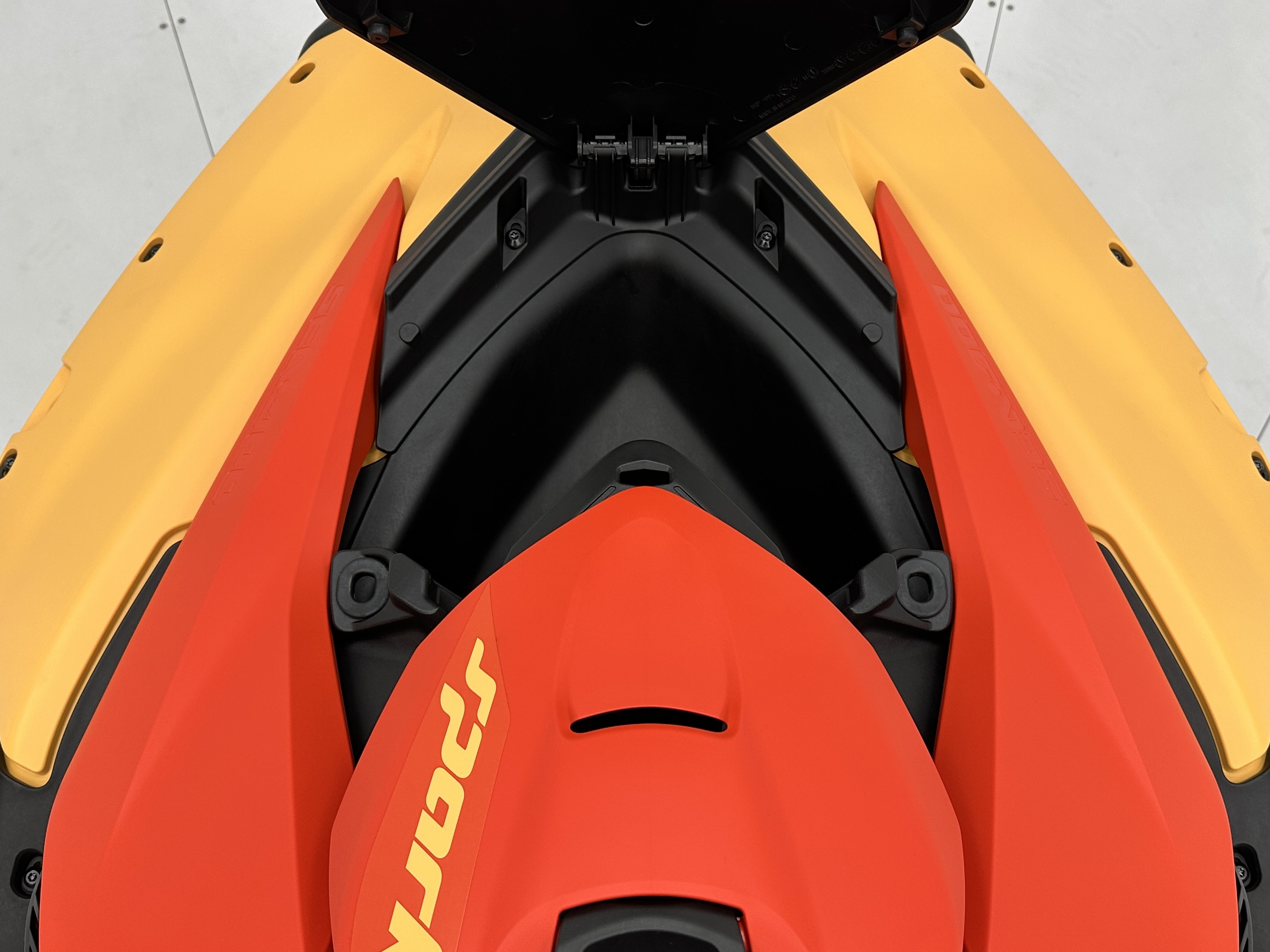 2025 Sea-Doo Spark 3up ACE-90 w/ iBR & Convenience Package - Photo 9