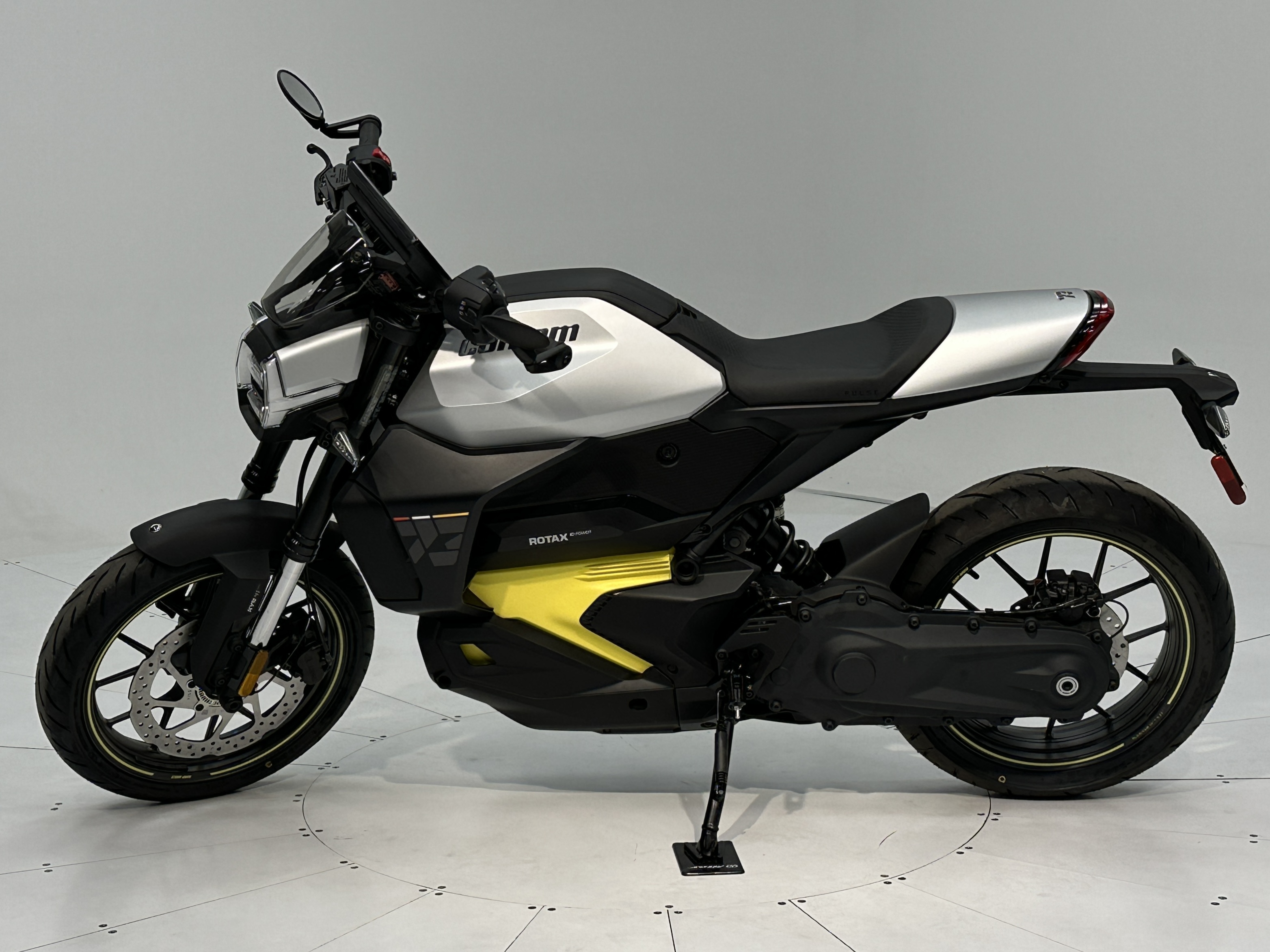 2025 Can-Am Pulse '73 - Photo 3
