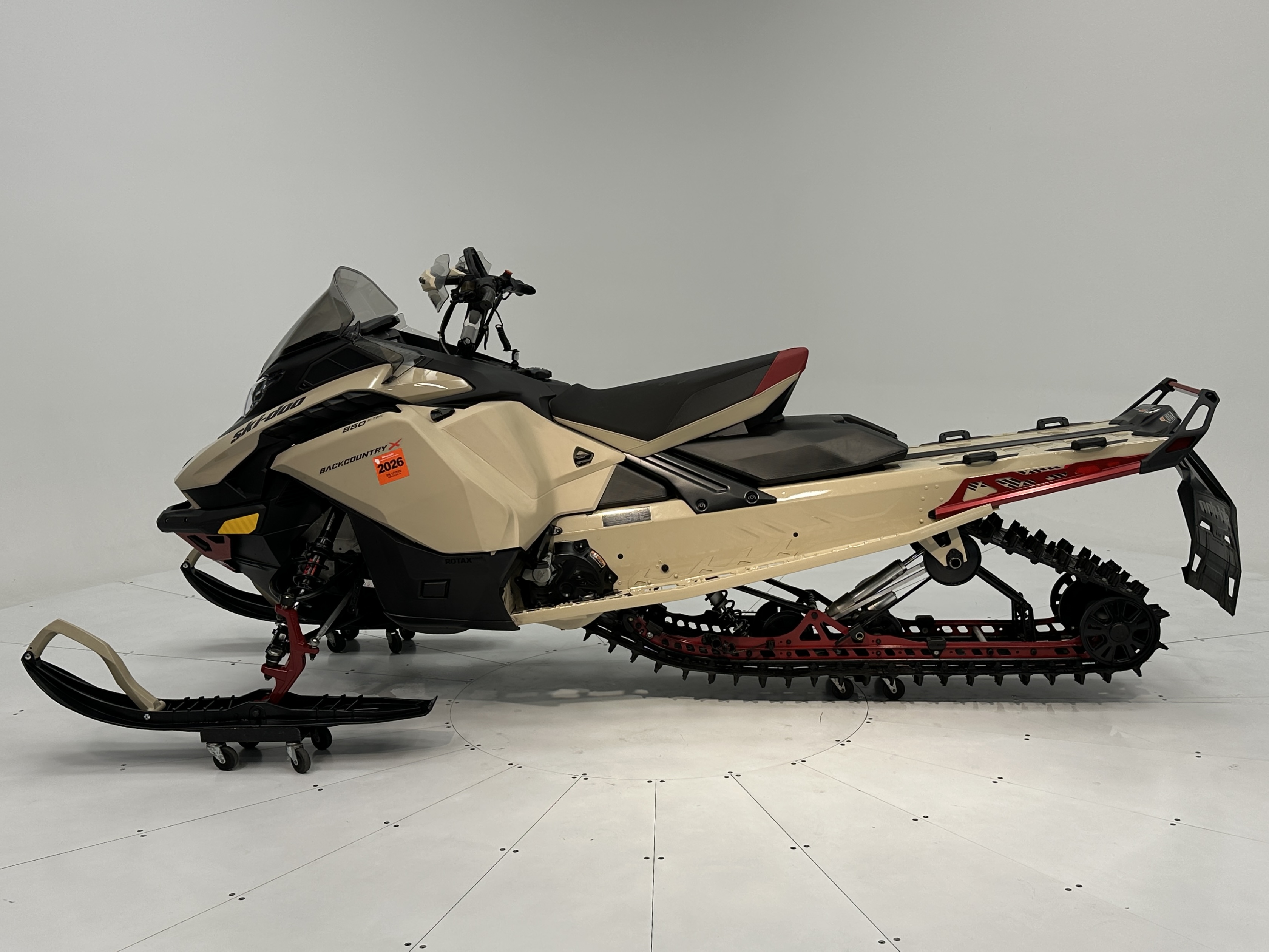 2024 Ski-Doo BACKCOUNTRY X 850 E-TEC Ice Cobra 1.6" SHOT - Photo 3