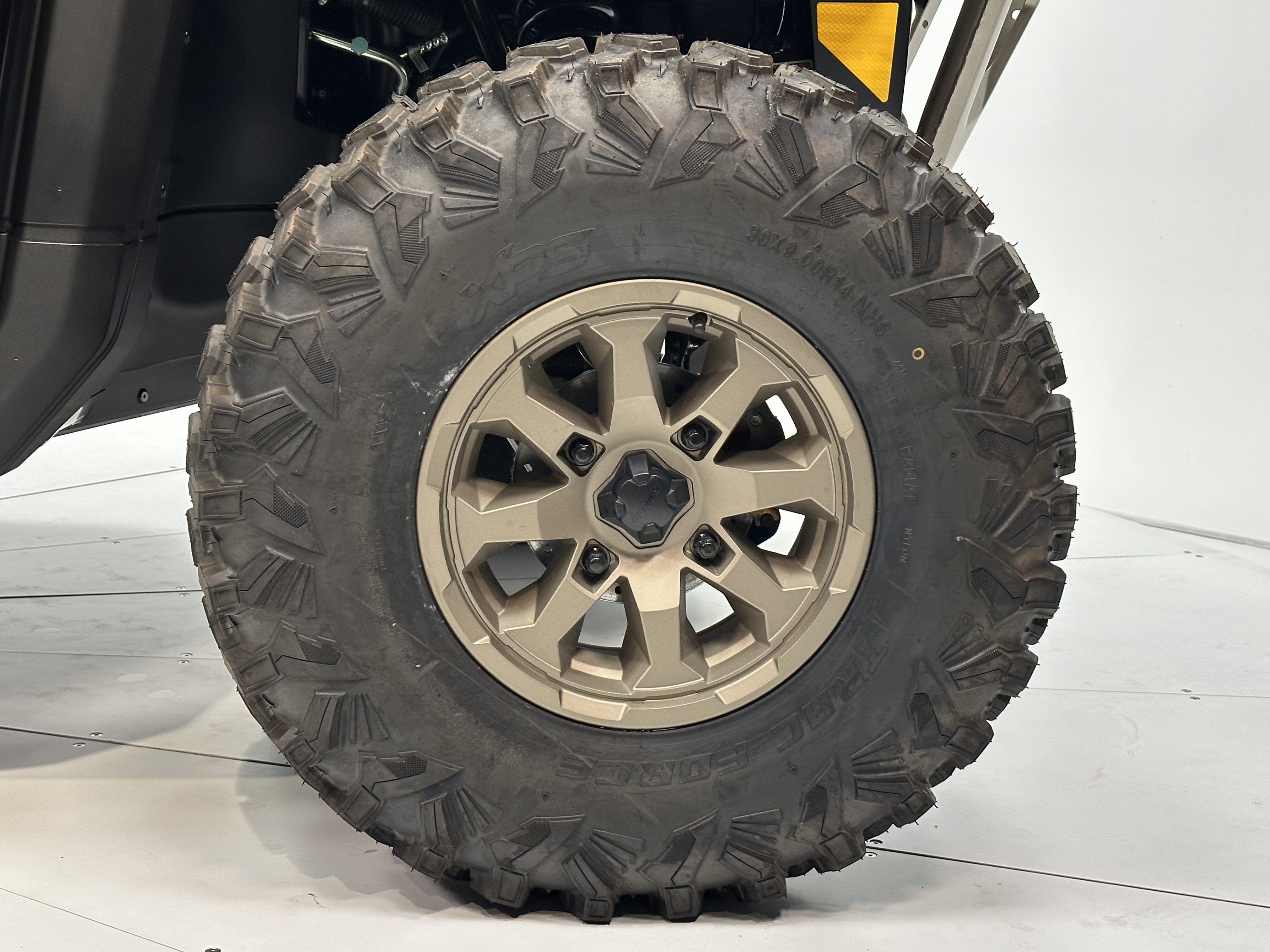 2025 Can-Am Defender MAX LIMITED CAB HD10 - Photo 16
