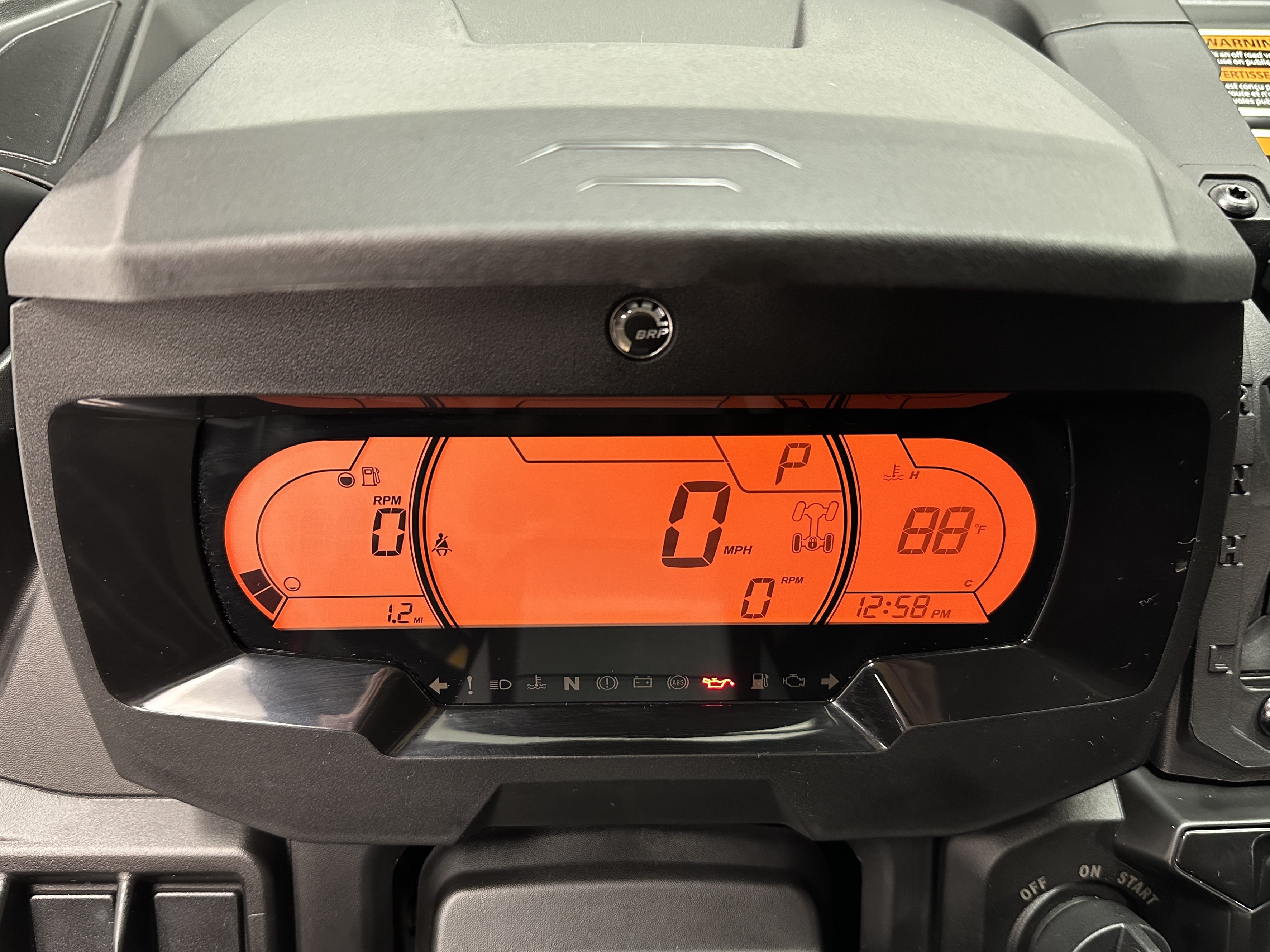 2025 Can-Am Defender MAX LIMITED CAB HD10 - Photo 7