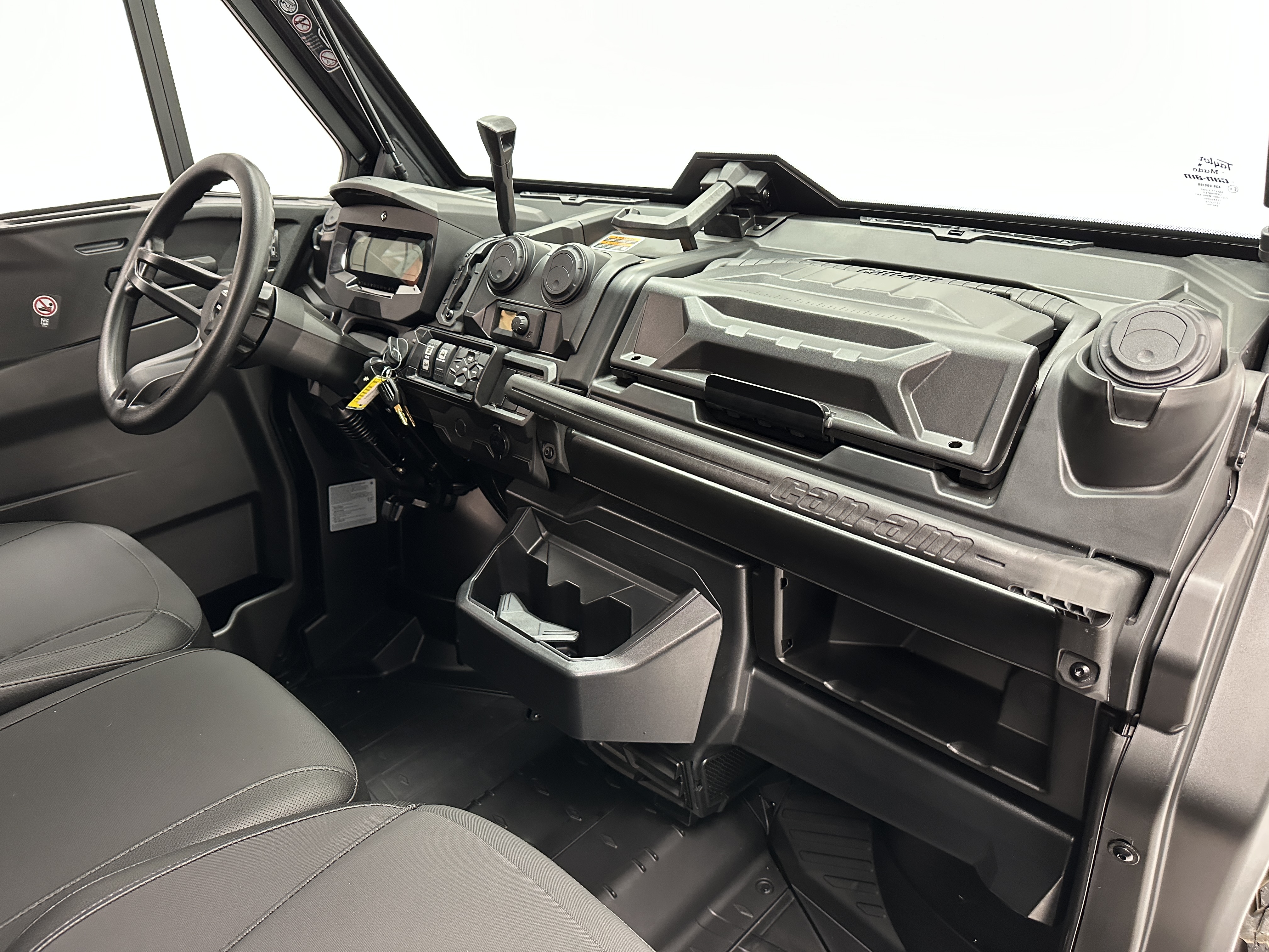 2025 Can-Am Defender MAX LIMITED CAB HD10 - Photo 6