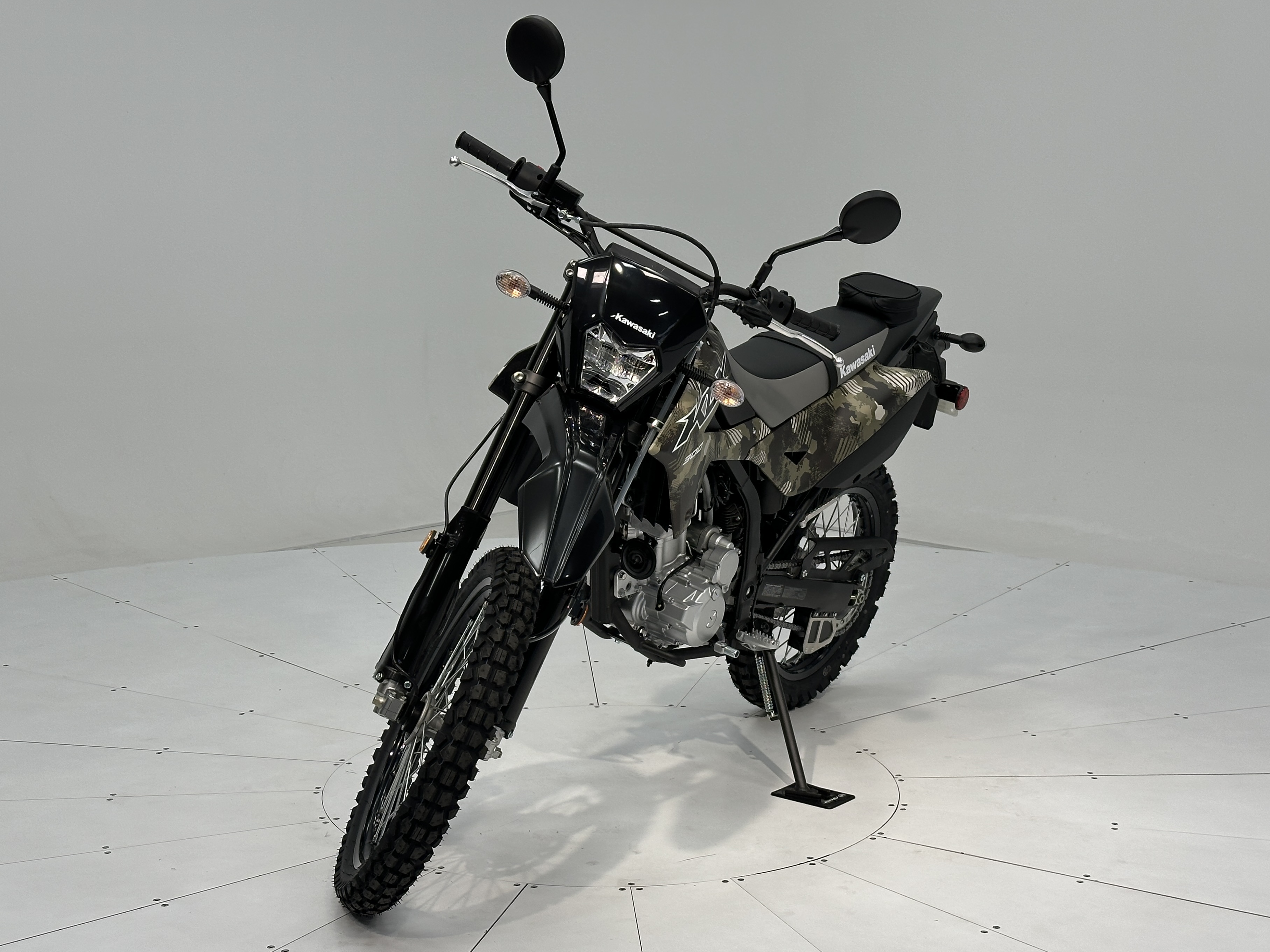 2026 Kawasaki KLX 300 - Photo 4