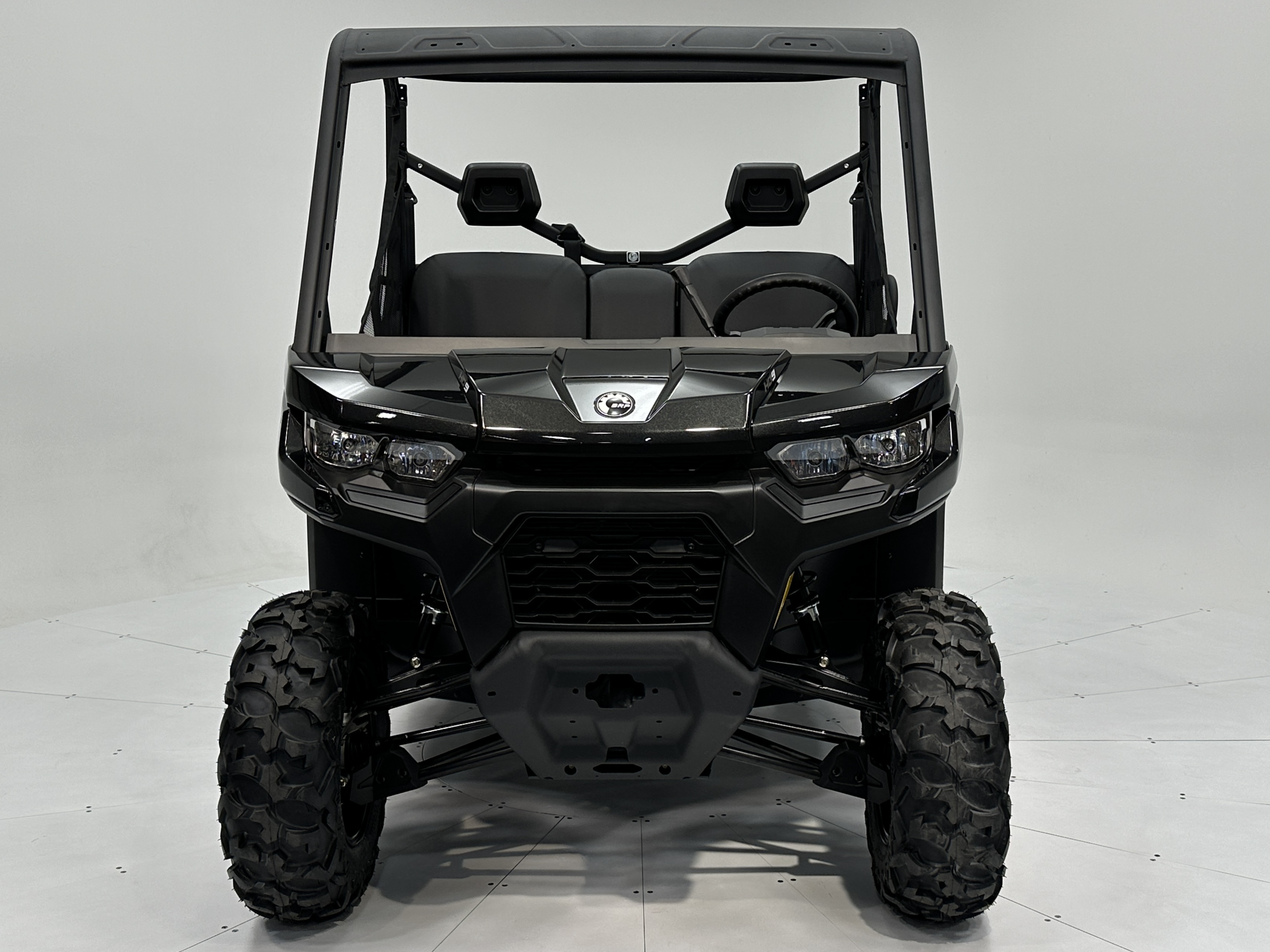 2025 Can-Am Defender DPS HD9 - Photo 4