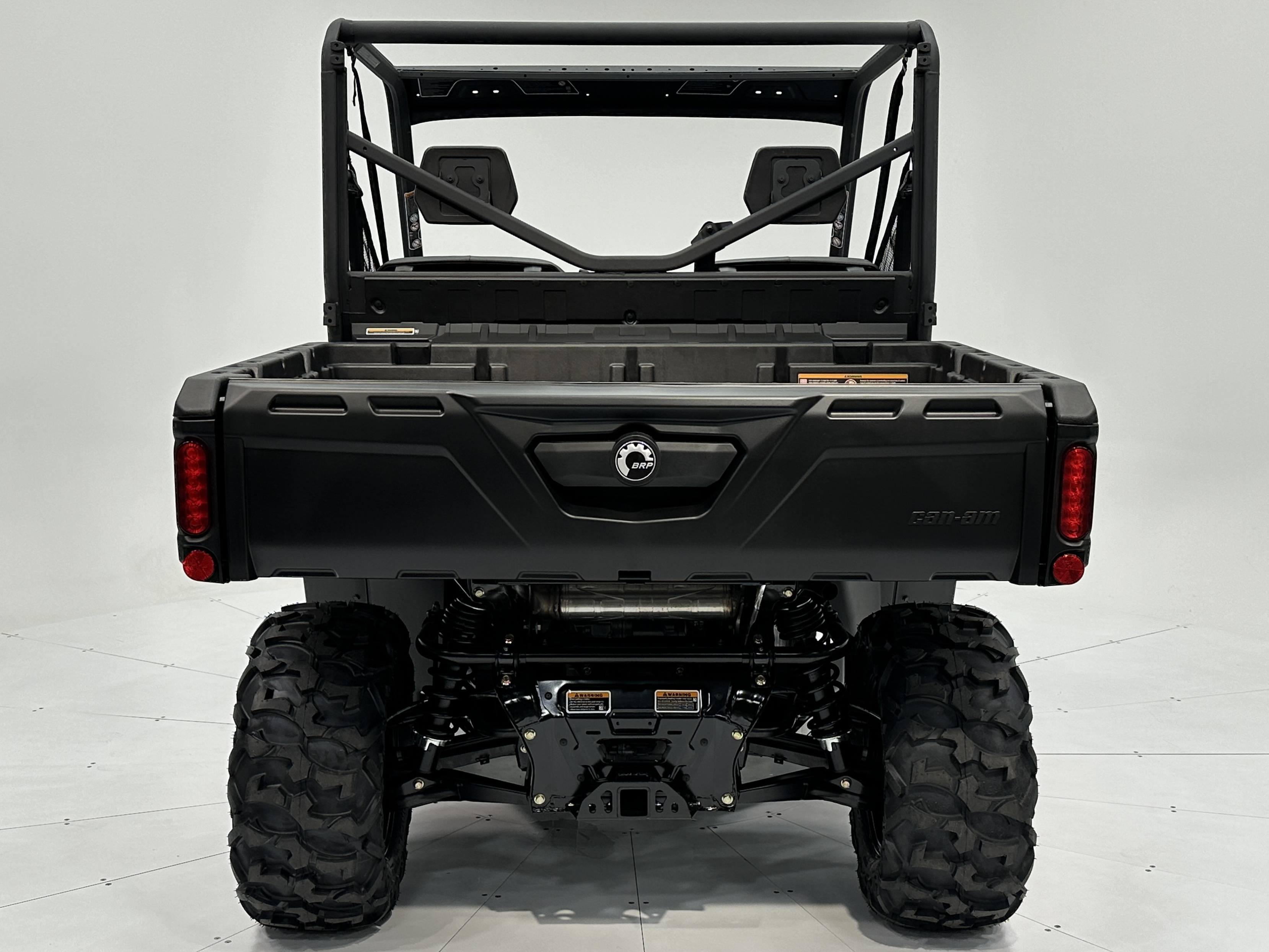 2025 Can-Am Defender DPS HD9 - Photo 2