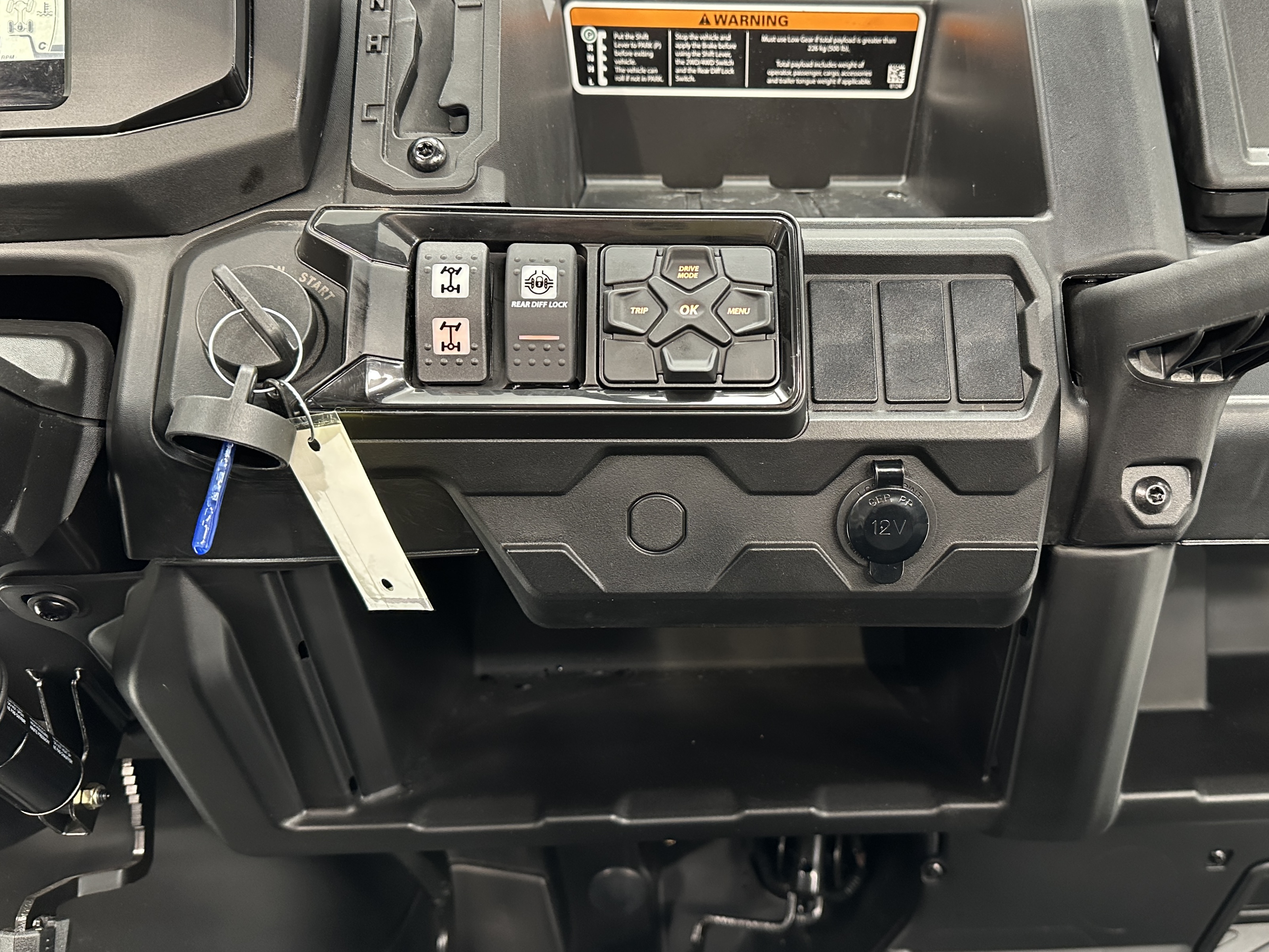 2025 Can-Am Defender XT HD9 - Photo 8
