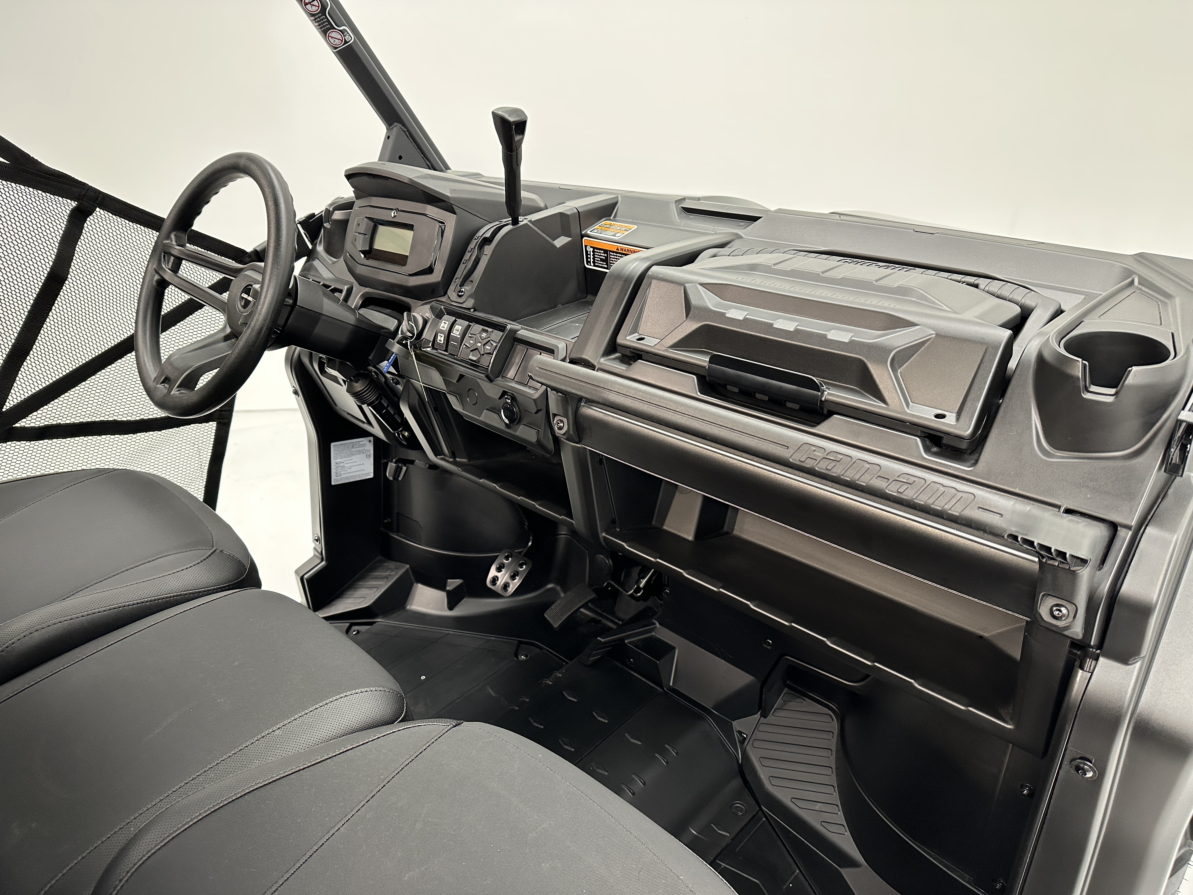 2025 Can-Am Defender XT HD9 - Photo 6