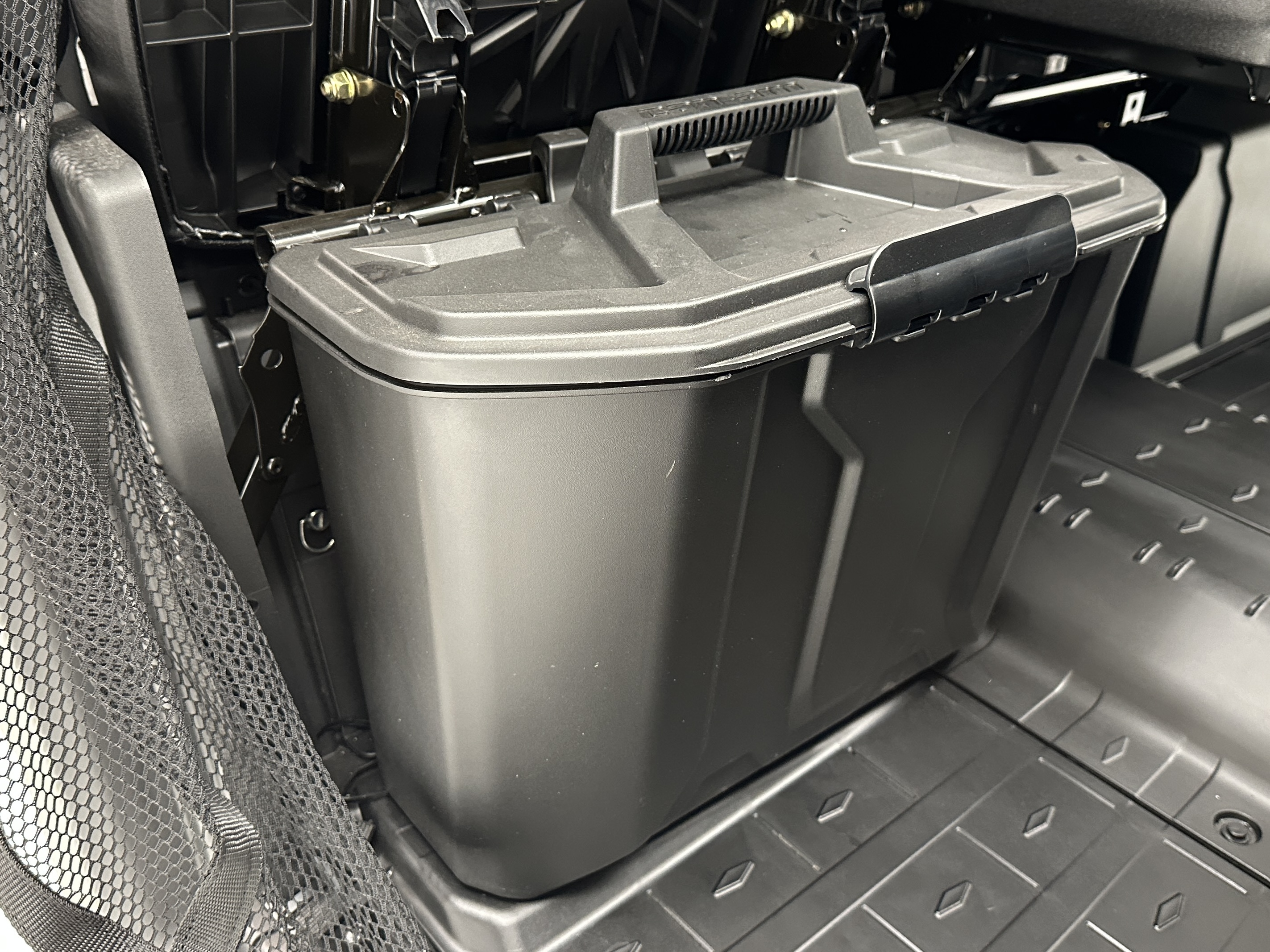 2025 Can-Am Defender XT HD9 - Photo 12